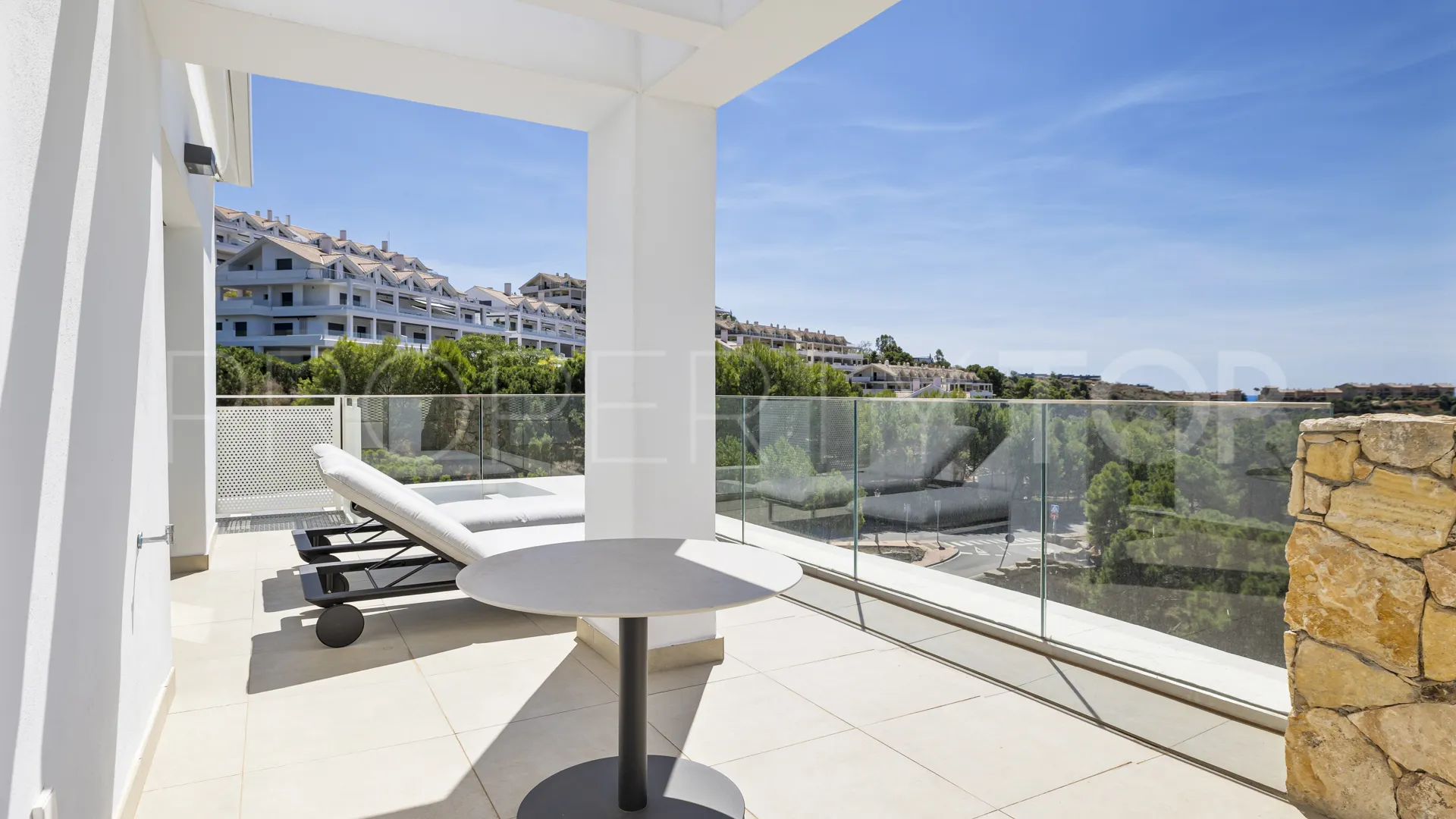 Apartment with 3 bedrooms for sale in Estepona