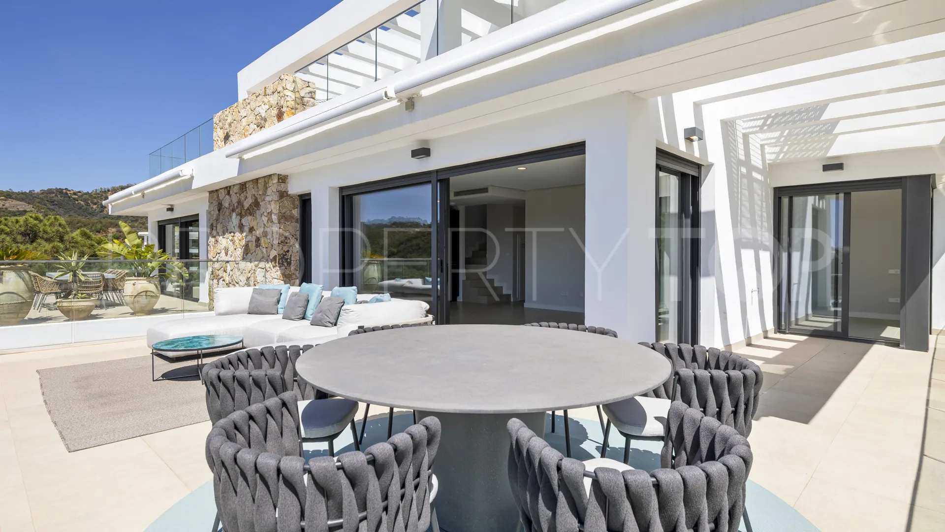 Apartment with 3 bedrooms for sale in Estepona