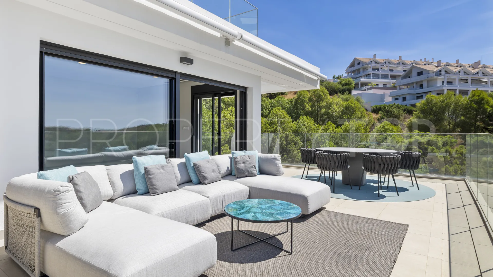 Apartment with 3 bedrooms for sale in Estepona