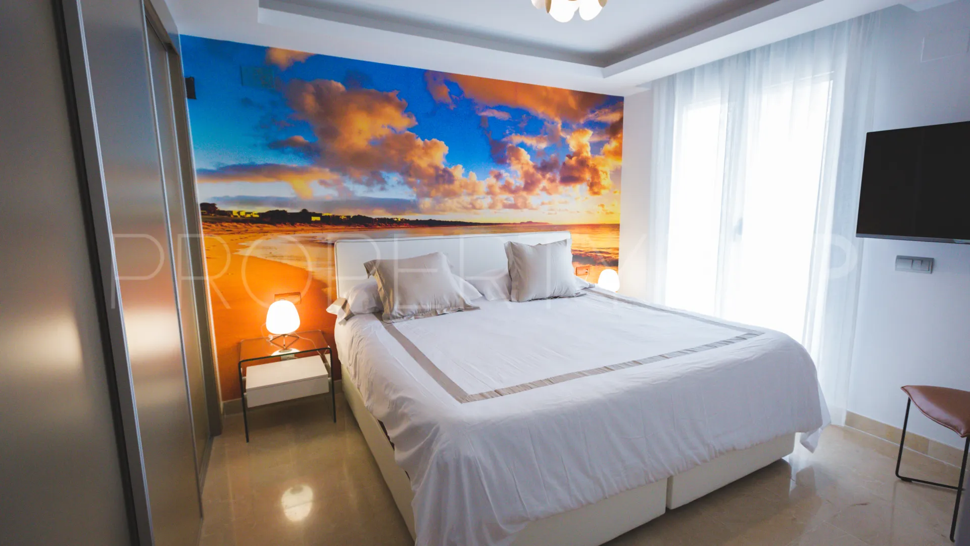 For sale duplex penthouse with 3 bedrooms in Estepona