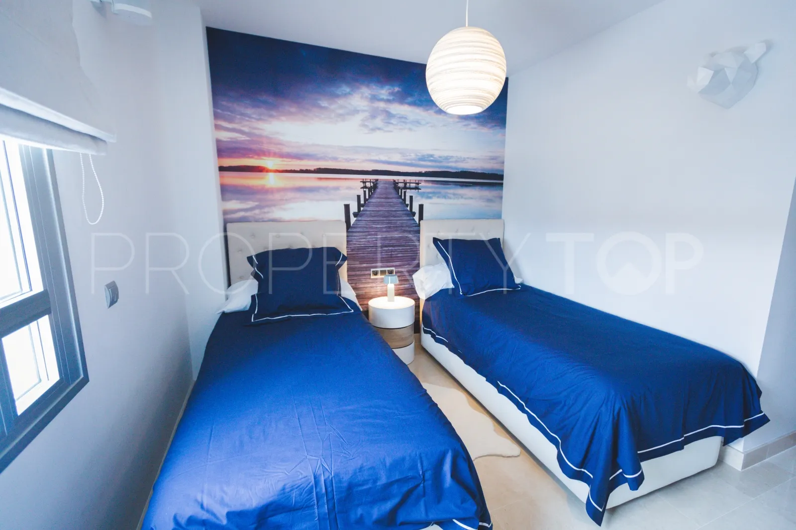 For sale duplex penthouse with 3 bedrooms in Estepona