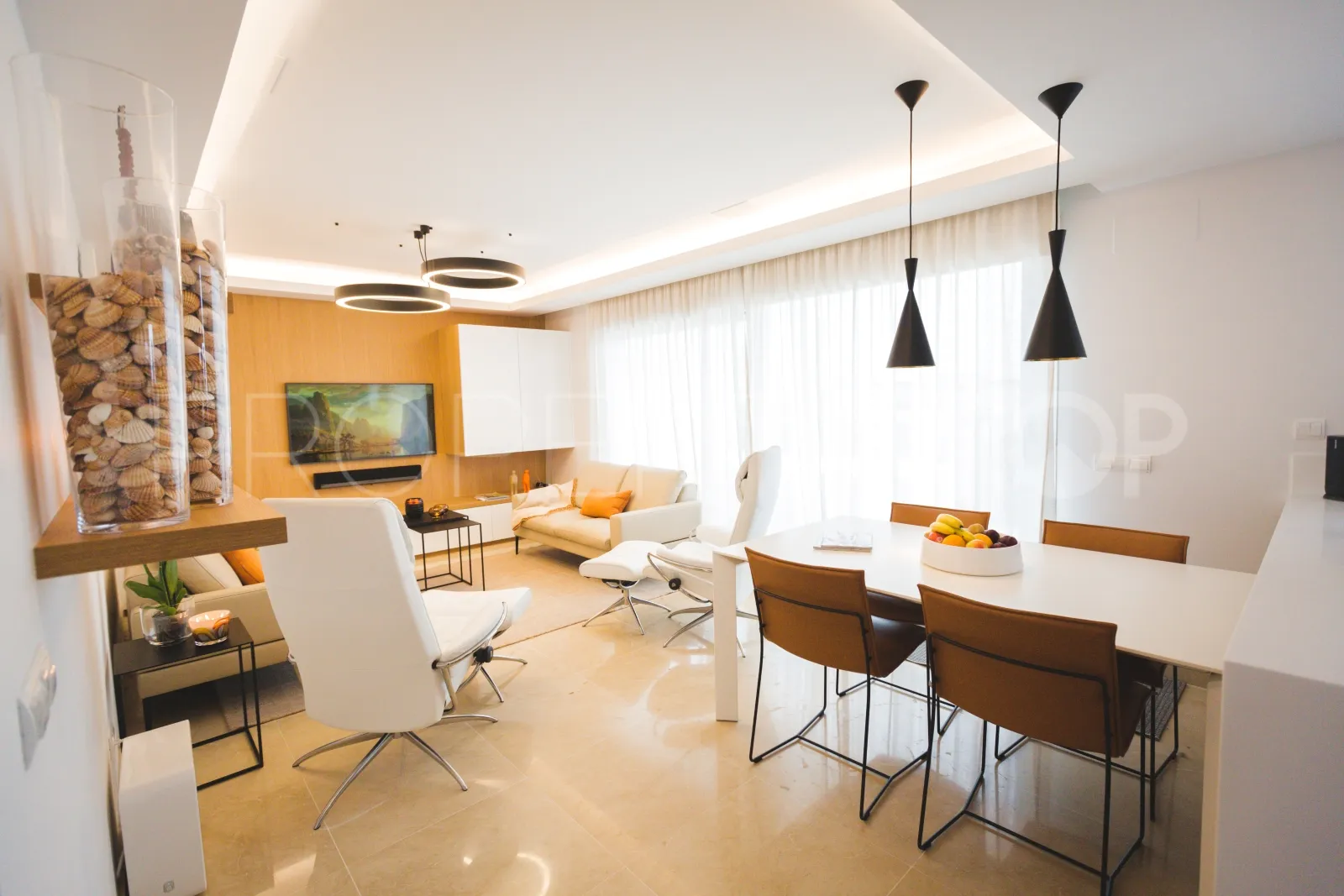For sale duplex penthouse with 3 bedrooms in Estepona
