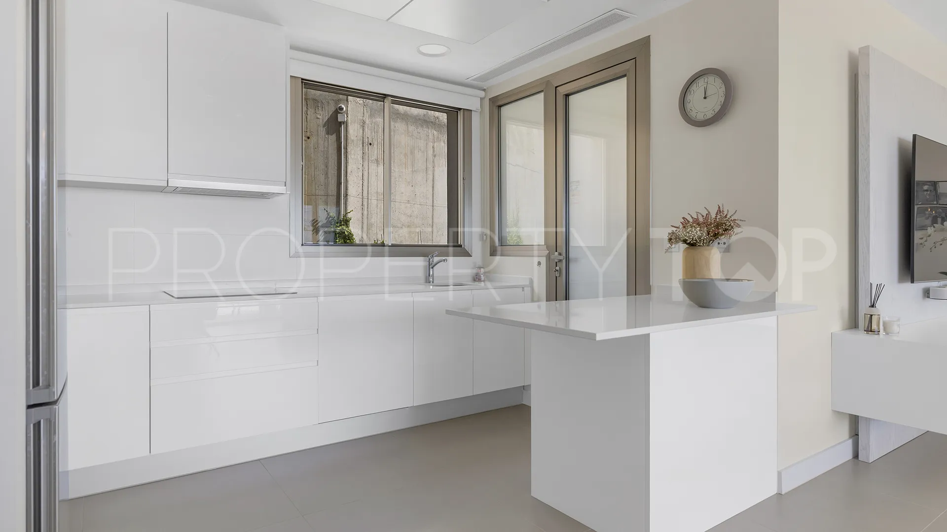 Estepona apartment for sale