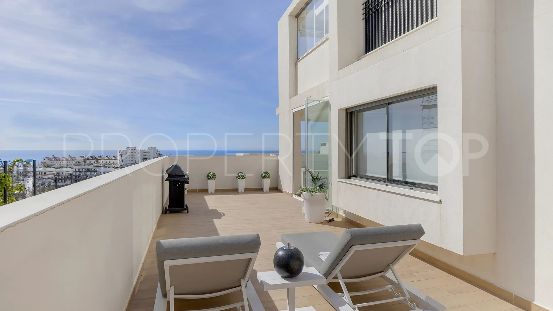 Estepona apartment for sale