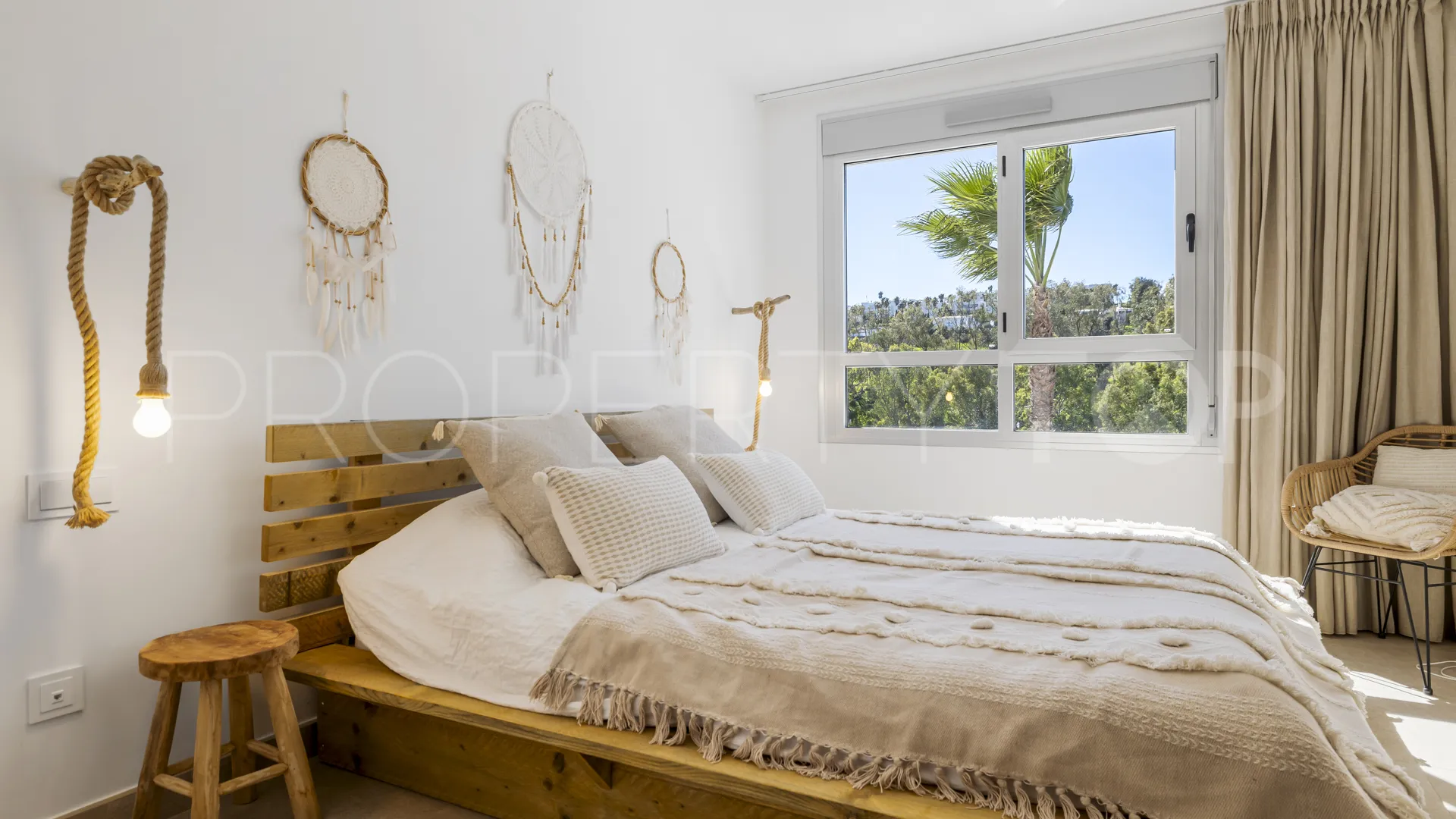 Estepona, adosado a la venta con 3 dormitorios