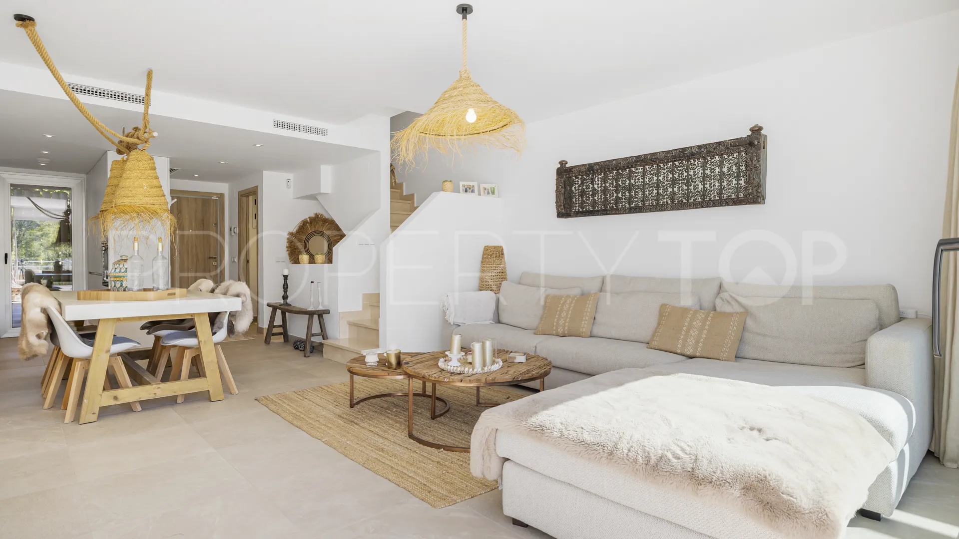 Estepona, adosado a la venta con 3 dormitorios