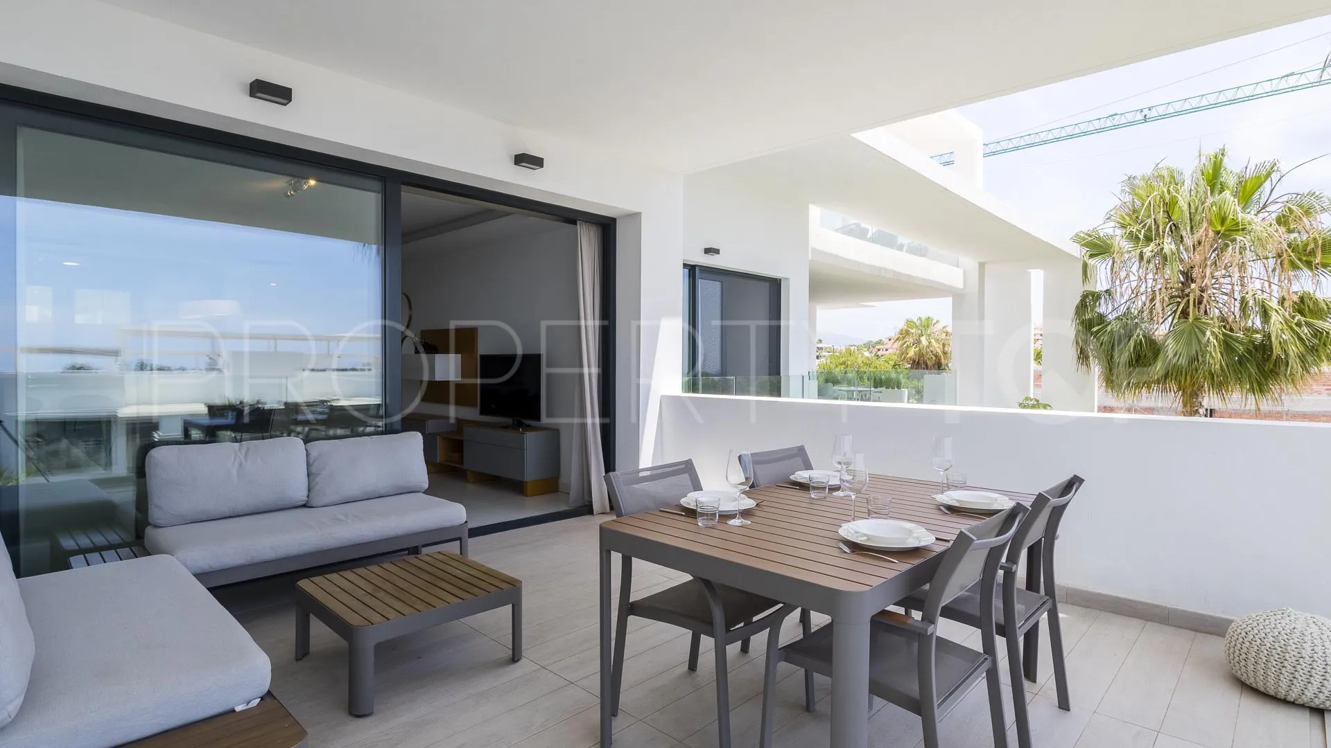 Se vende apartamento con 2 dormitorios en Benahavis