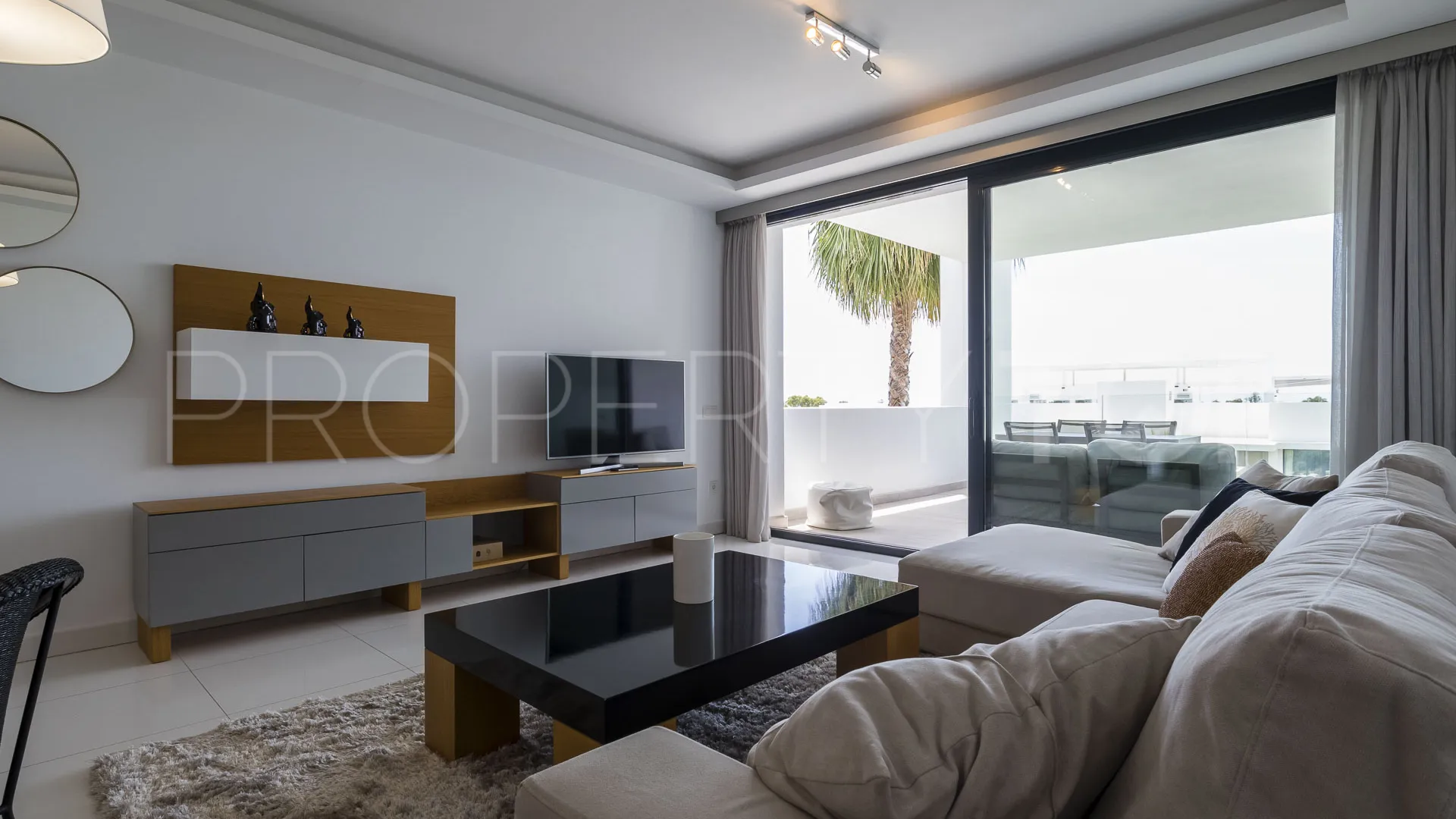 Se vende apartamento con 2 dormitorios en Benahavis