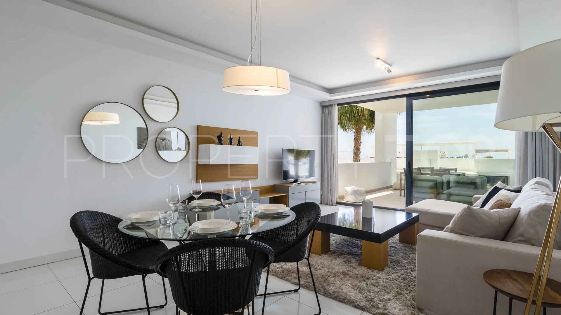Se vende apartamento con 2 dormitorios en Benahavis