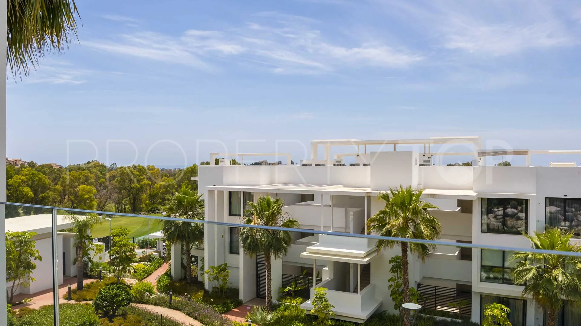 Se vende apartamento con 2 dormitorios en Benahavis