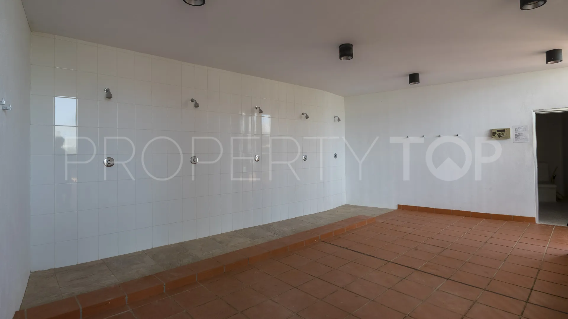 Se vende apartamento con 2 dormitorios en Benahavis