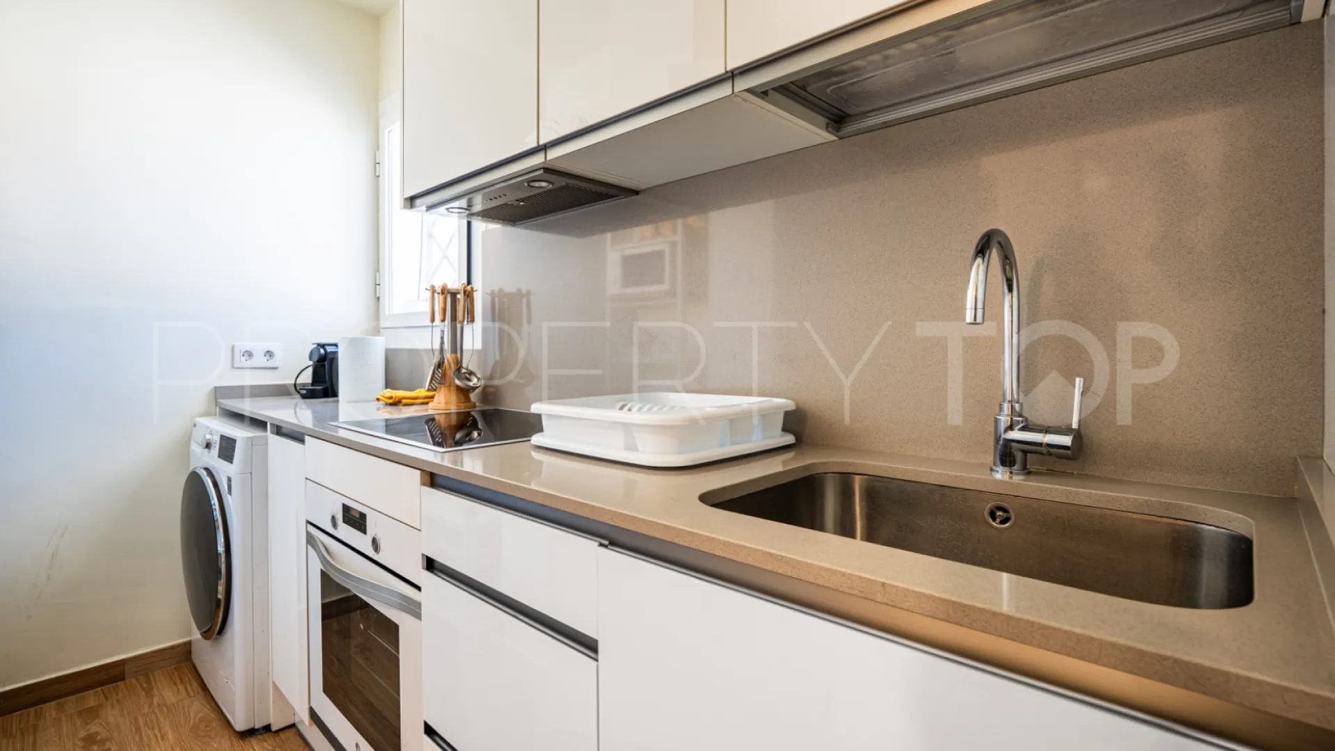 Buy apartment in Marbella