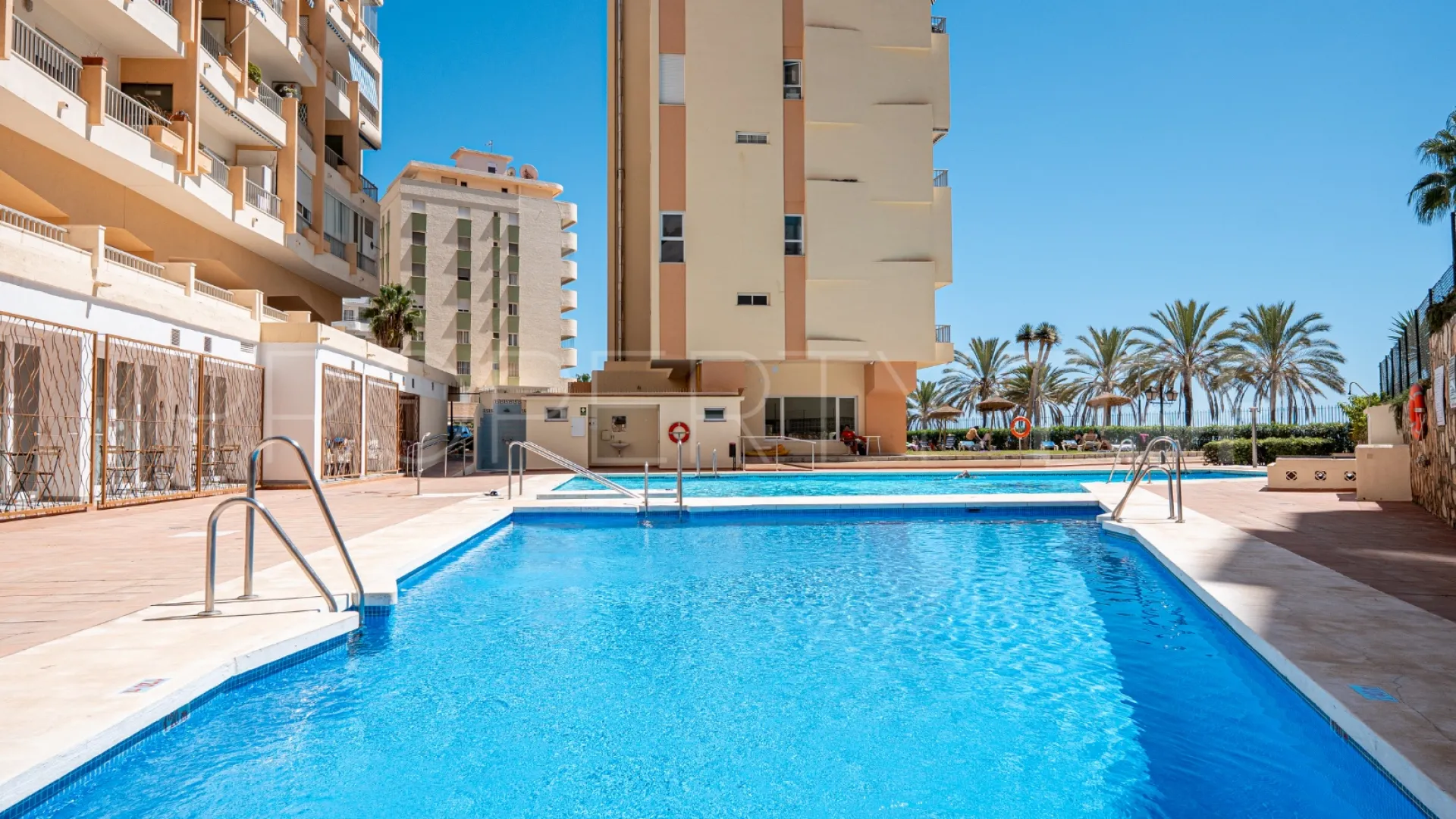 Buy apartment in Marbella