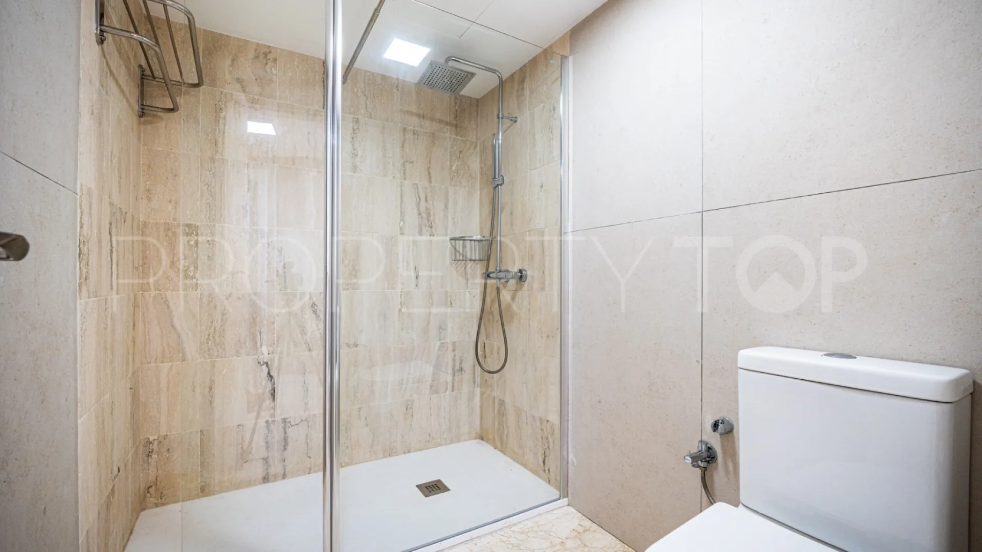 For sale Estepona 5 bedrooms villa