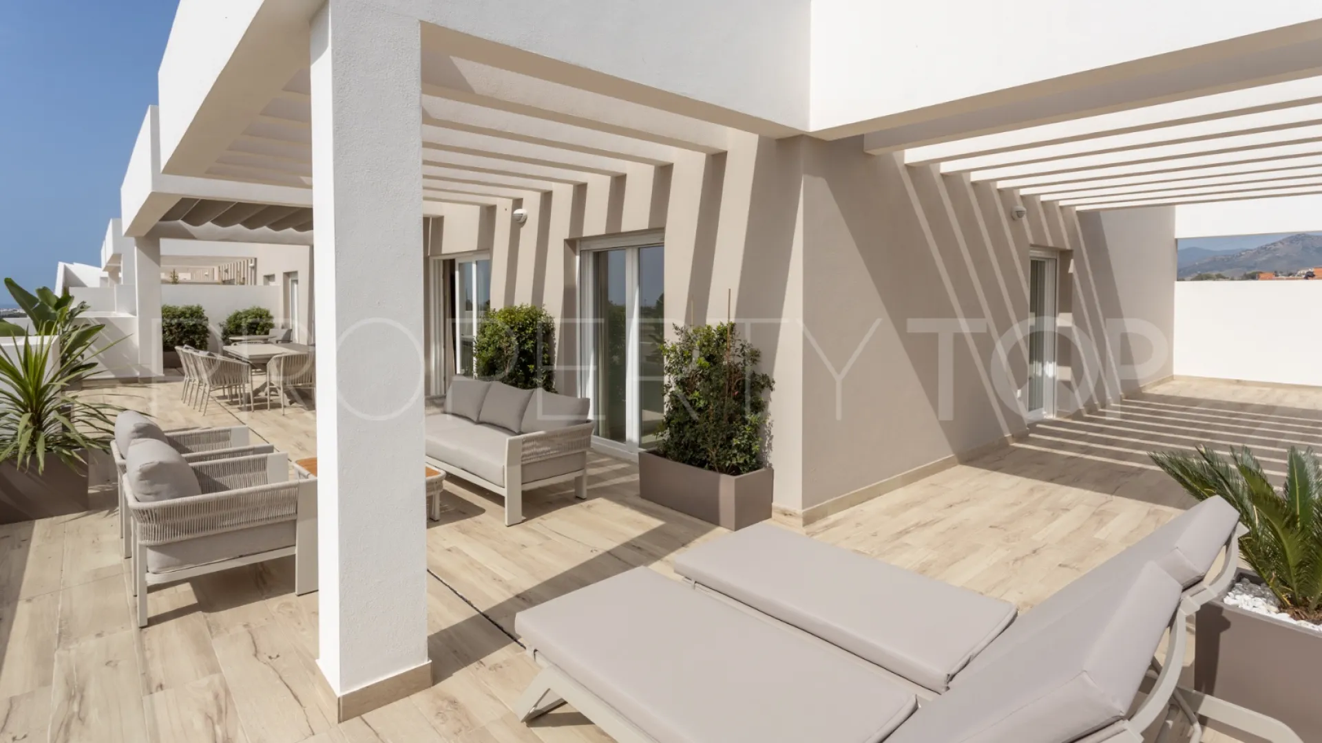 Apartment with 4 bedrooms for sale in Nueva Andalucia