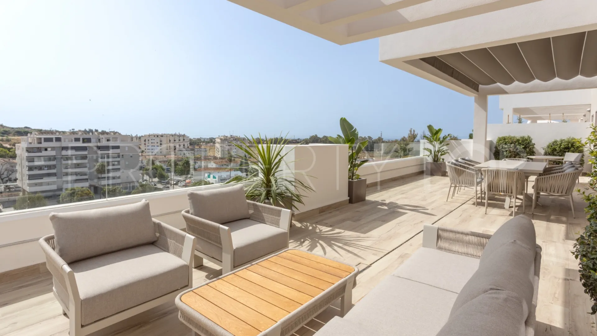 Apartment with 4 bedrooms for sale in Nueva Andalucia