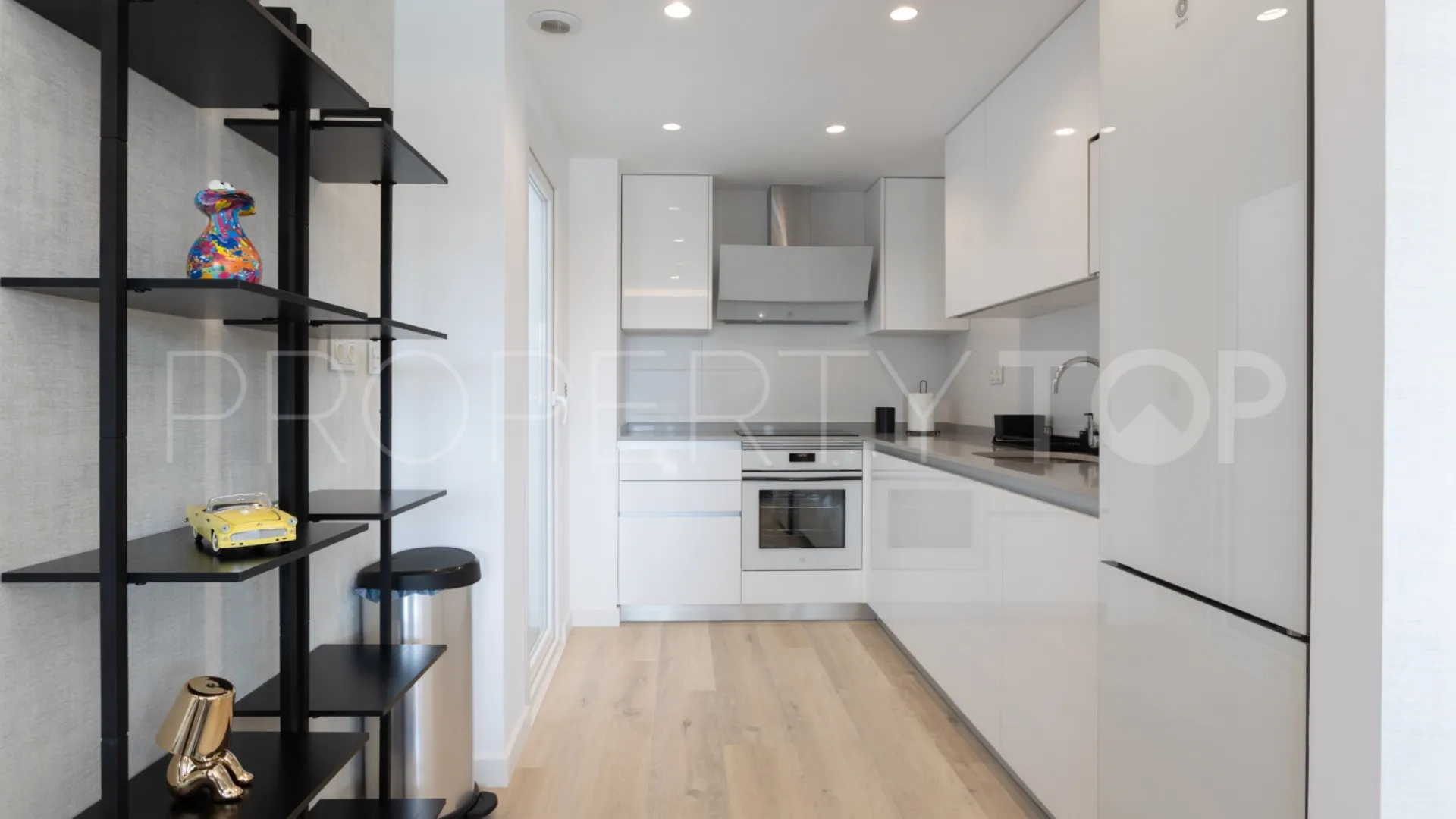 Apartment with 4 bedrooms for sale in Nueva Andalucia