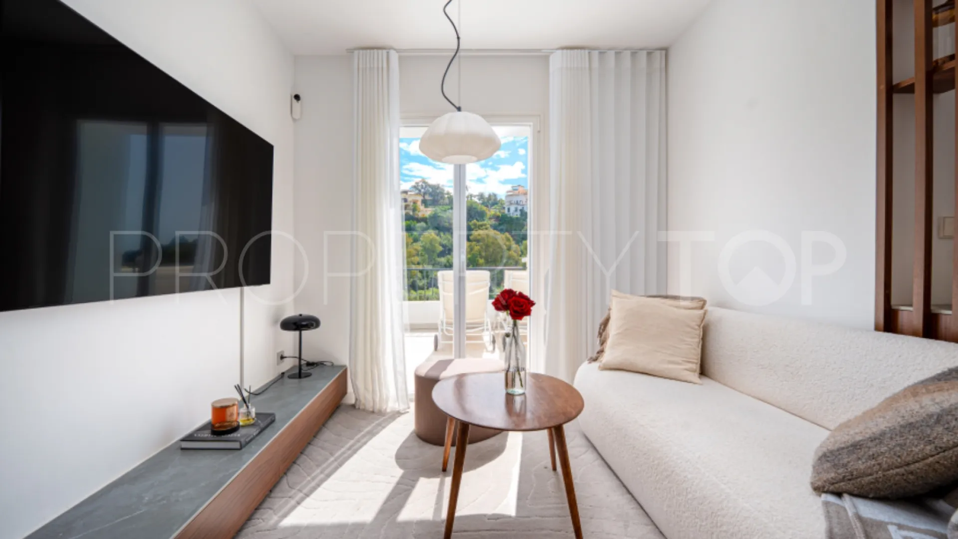 For sale Los Arcos (La Quinta) apartment with 2 bedrooms