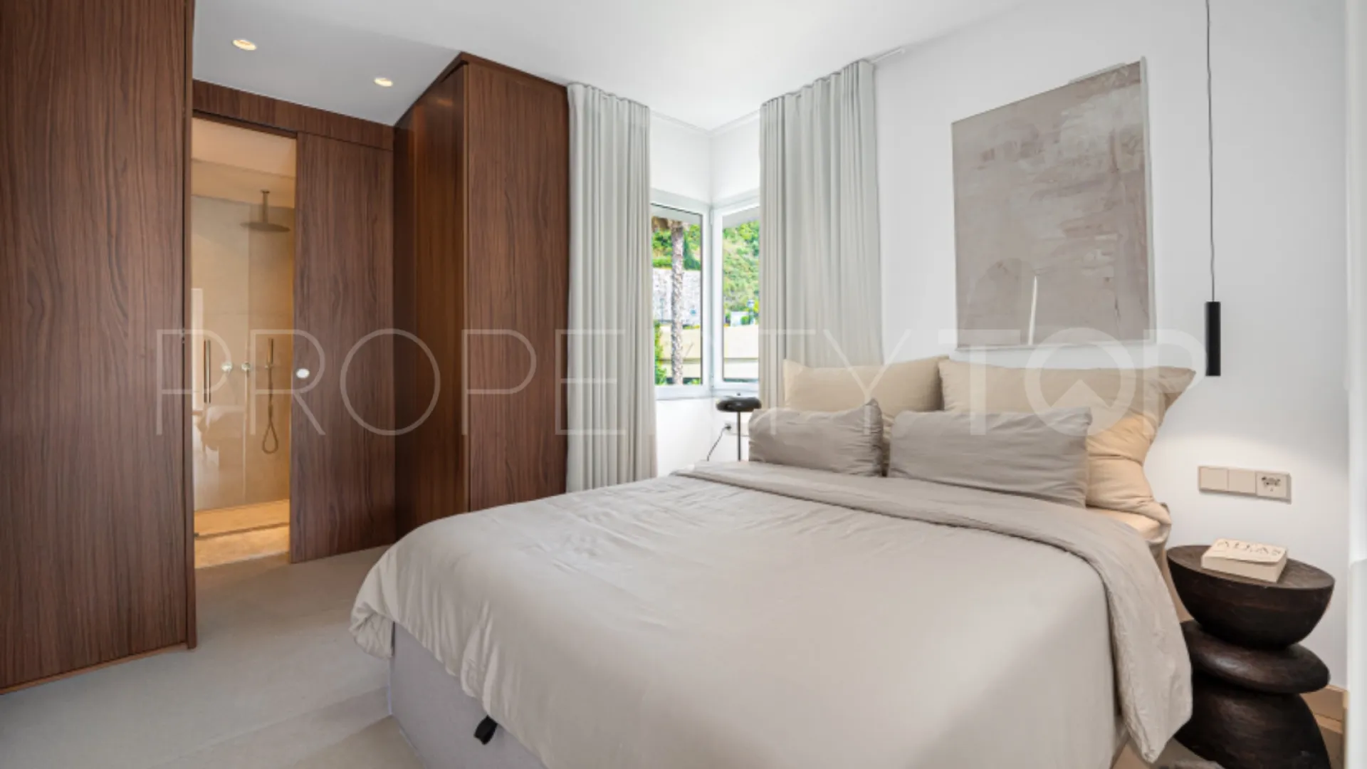 For sale Los Arcos (La Quinta) apartment with 2 bedrooms