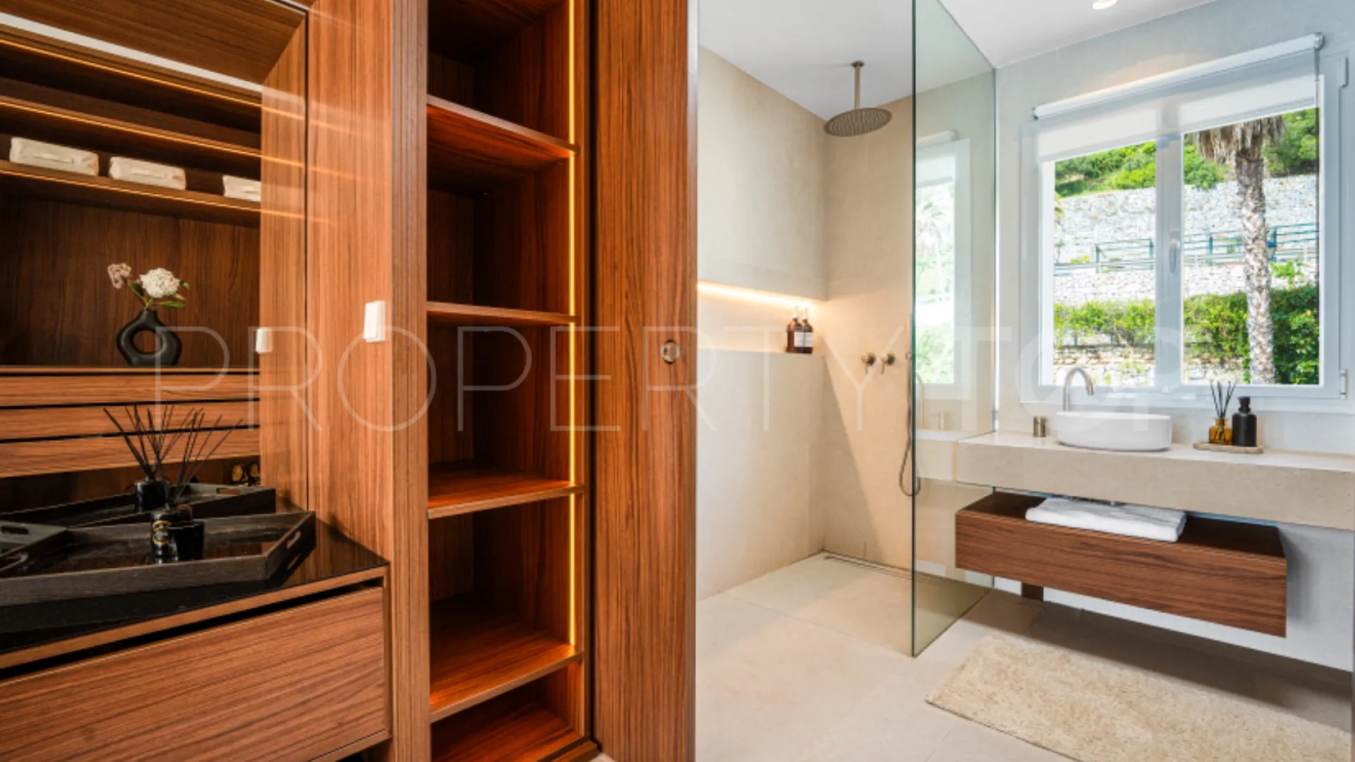 For sale Los Arcos (La Quinta) apartment with 2 bedrooms