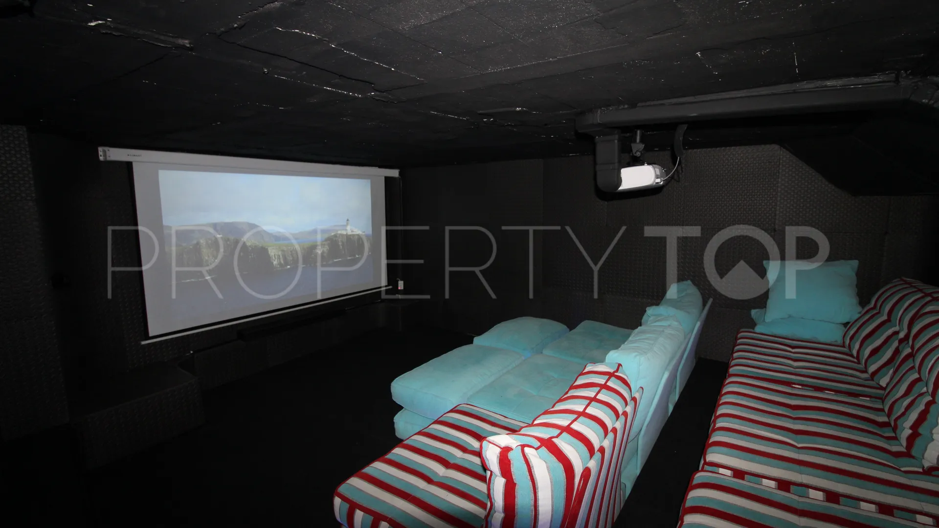 For sale villa in Nueva Atalaya