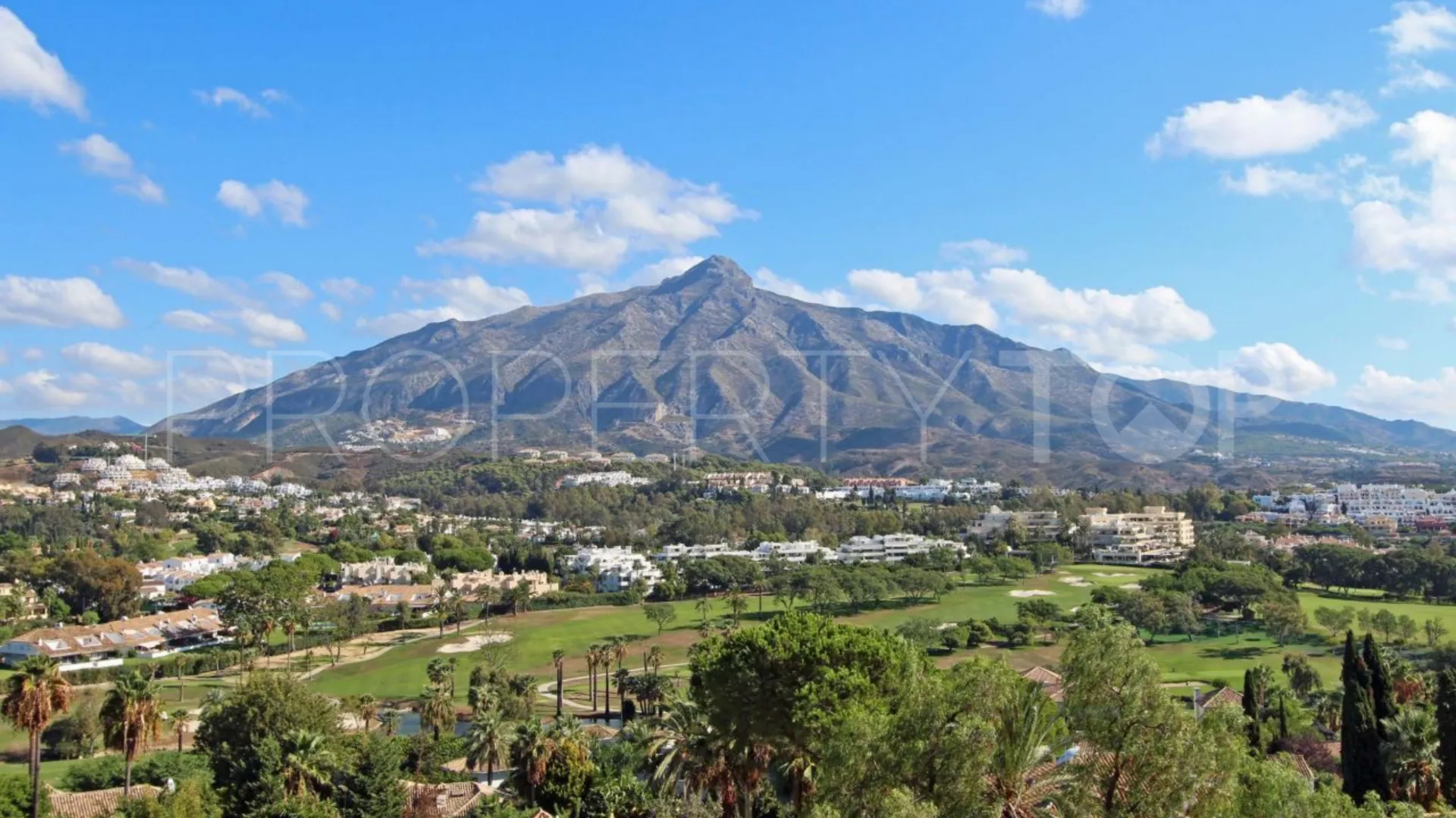 For sale ground floor apartment in Marbella