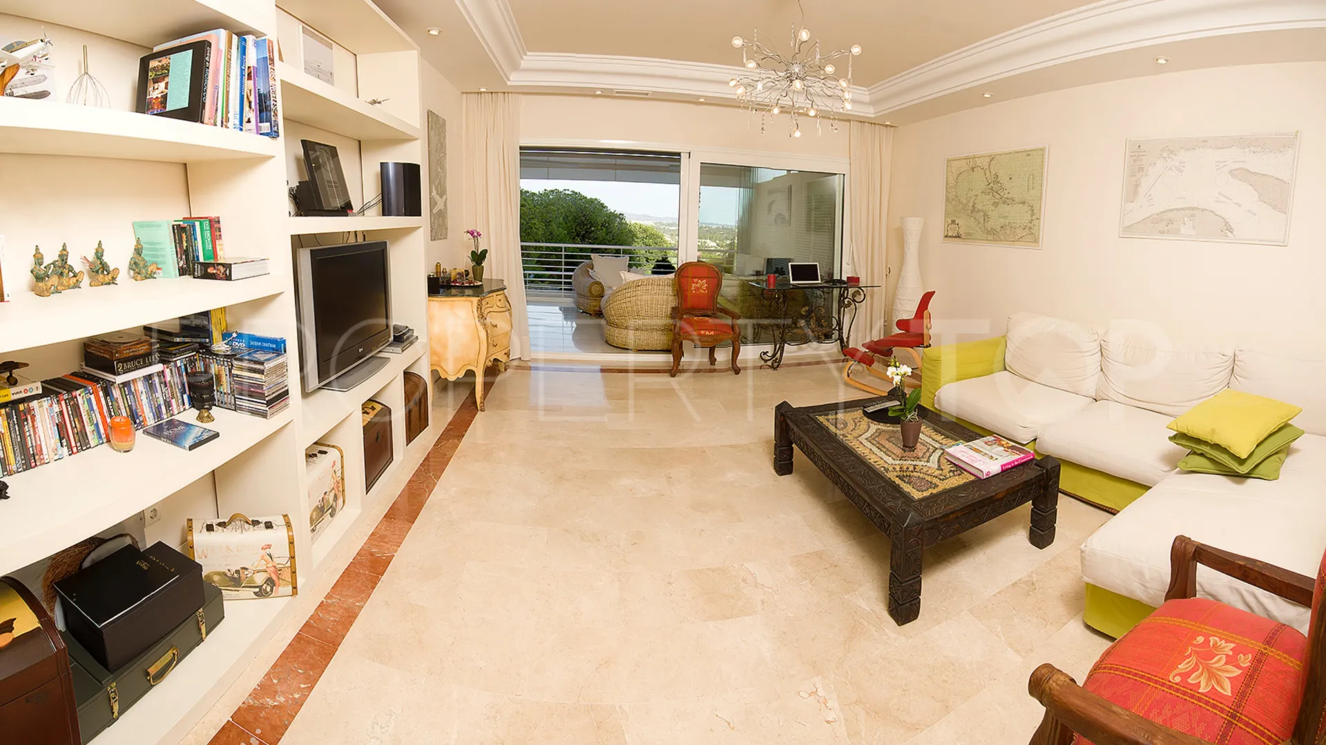 For sale ground floor apartment in Marbella