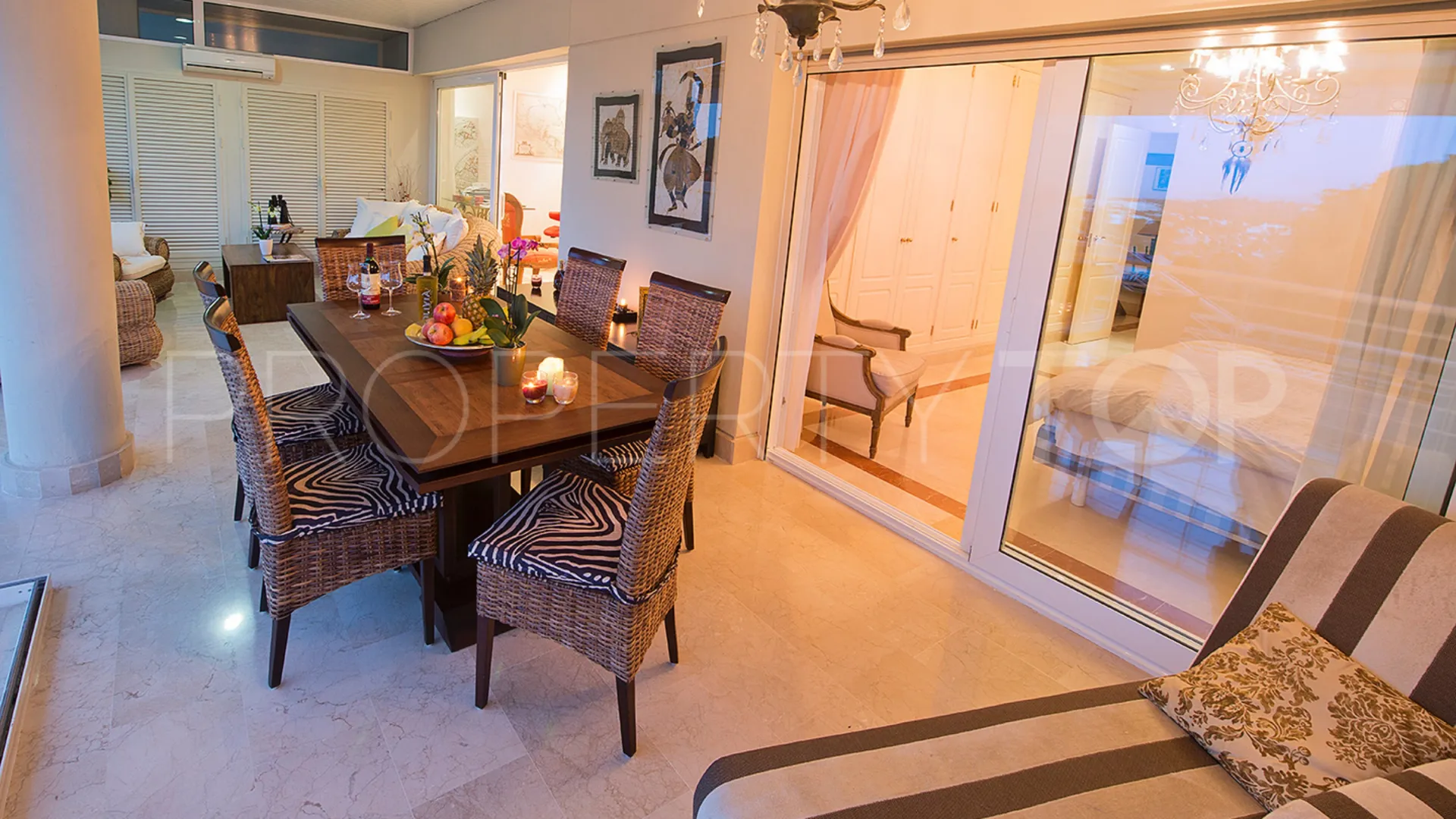 For sale ground floor apartment in Marbella