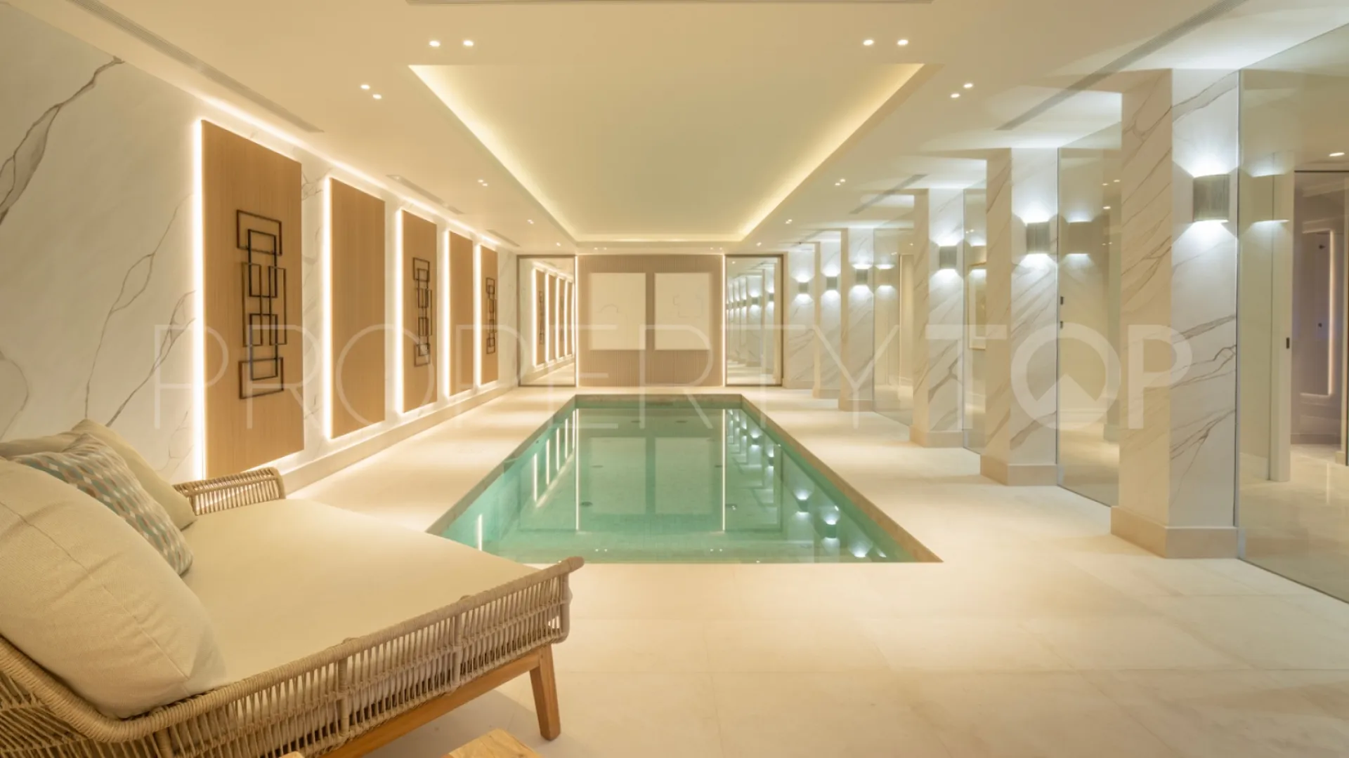 For sale villa with 8 bedrooms in El Herrojo