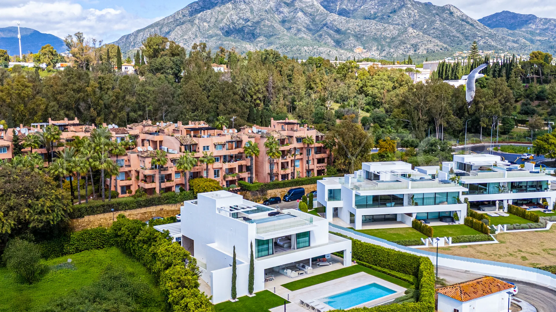 Villa con 5 dormitorios a la venta en Marbella Golden Mile