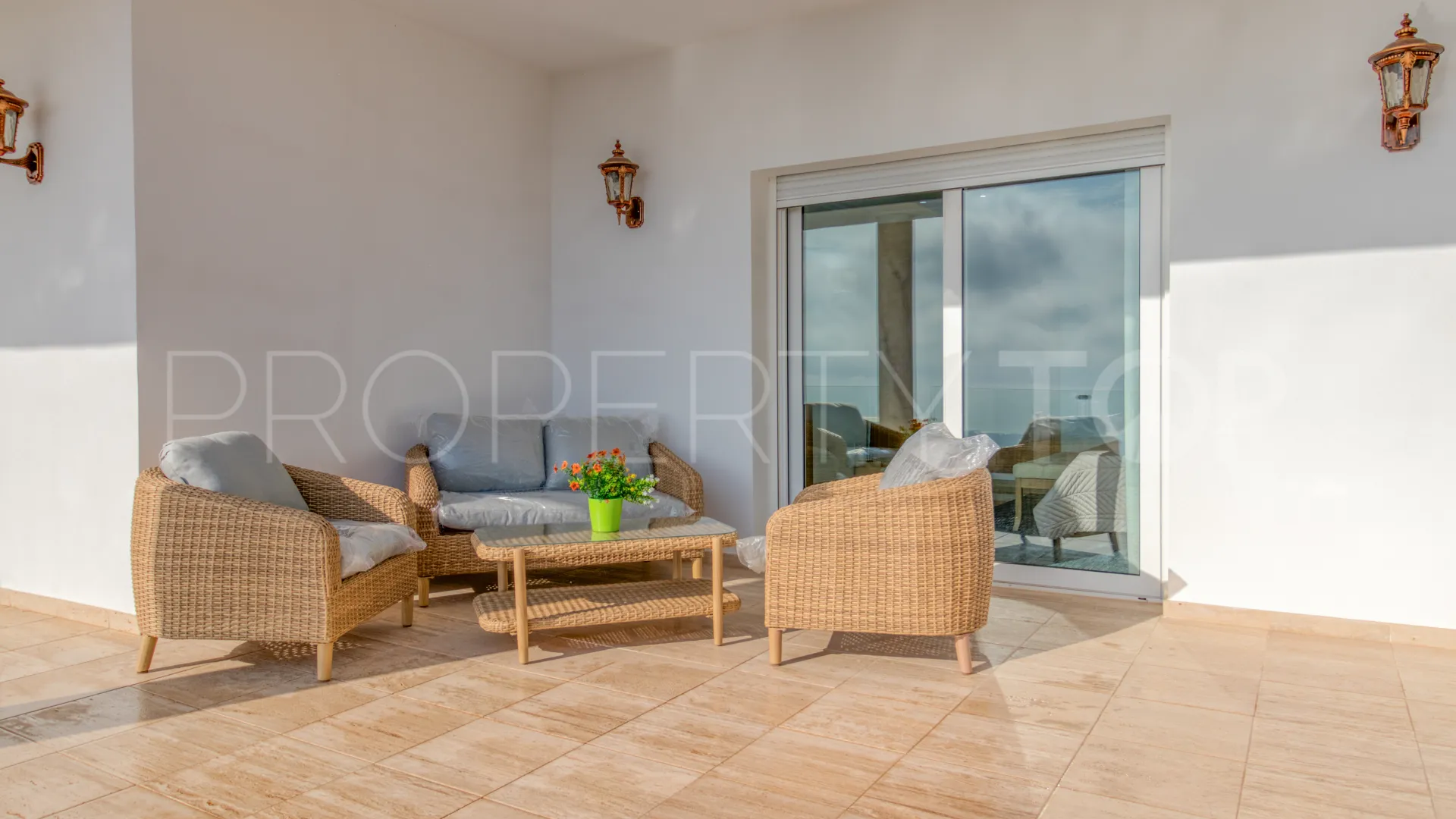 Se vende villa de 7 dormitorios en Mijas