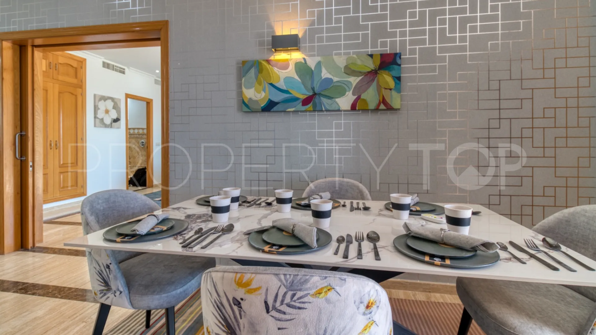 Se vende villa de 7 dormitorios en Mijas