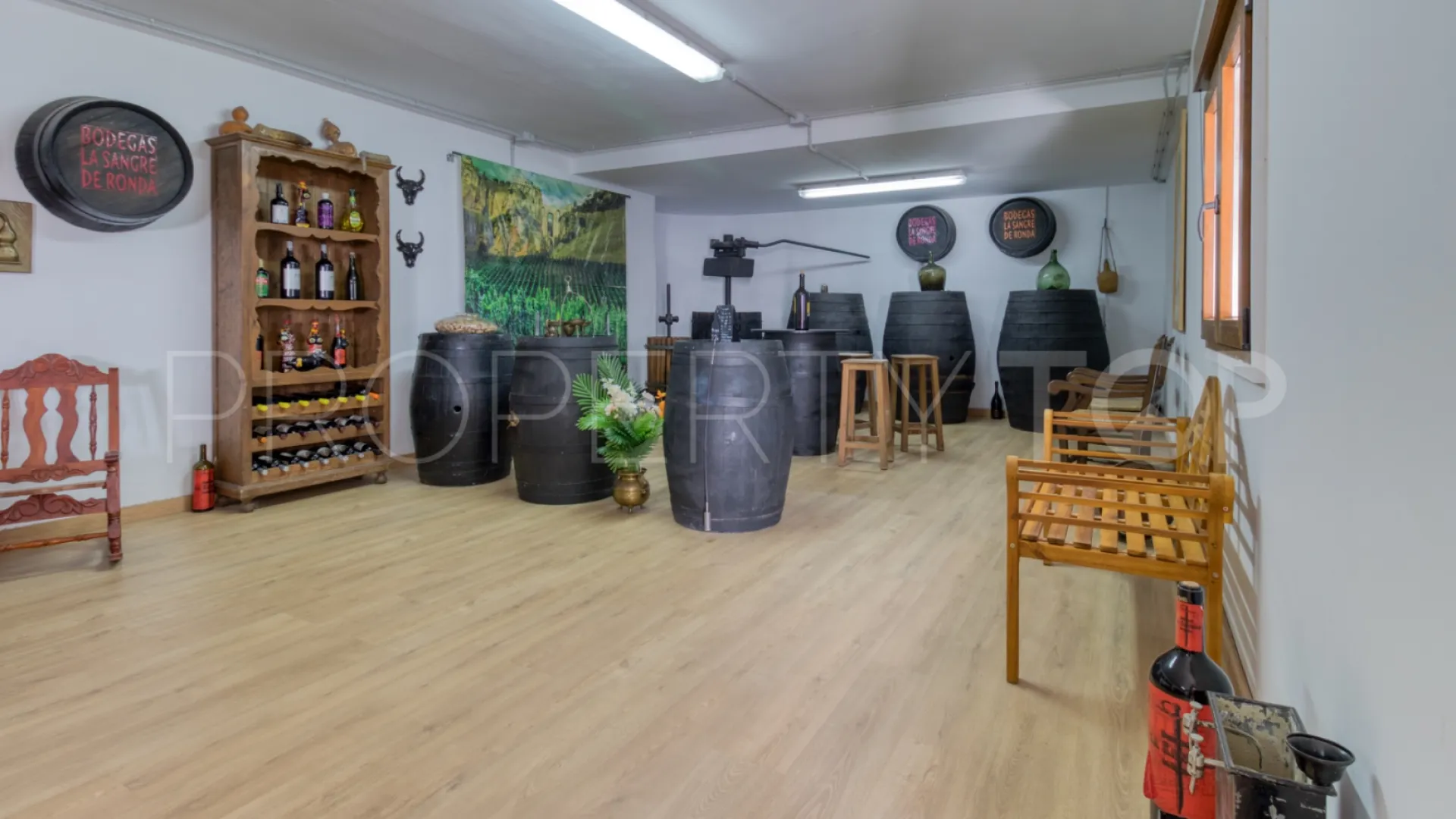 Se vende villa de 7 dormitorios en Mijas