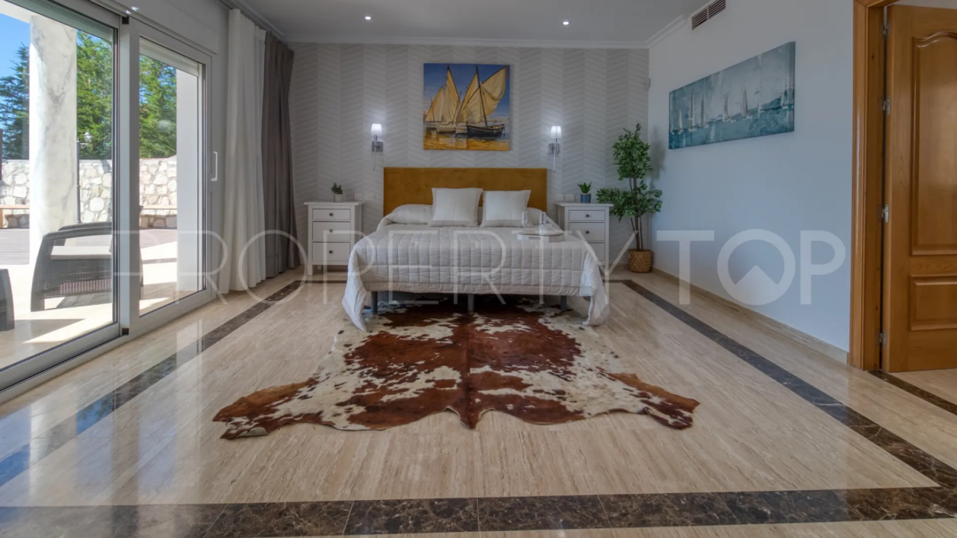 Se vende villa de 7 dormitorios en Mijas