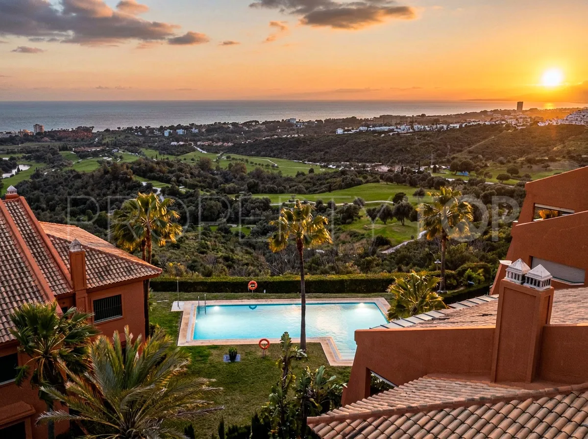 Comprar Ático en Marbella Este con 2 dormitorios