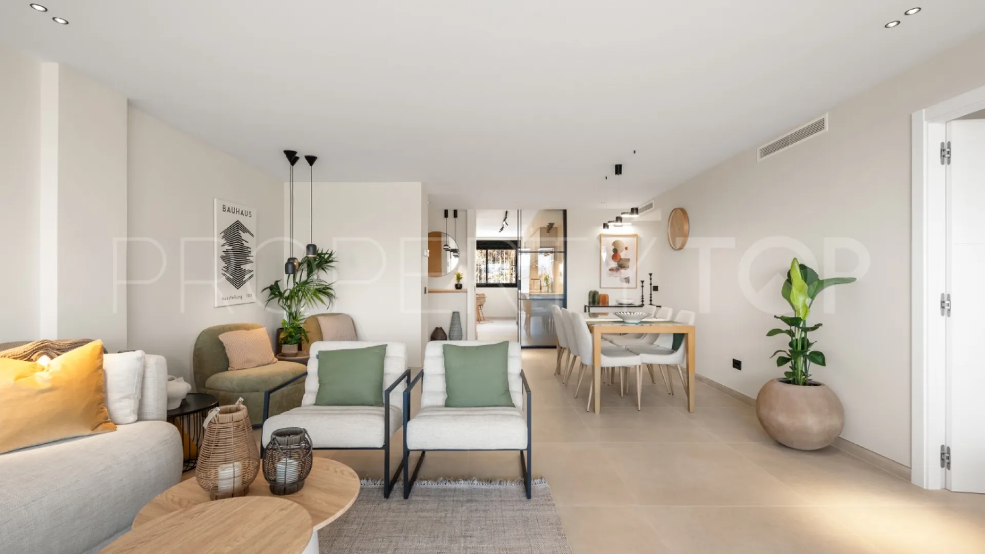 Nueva Andalucia apartment for sale