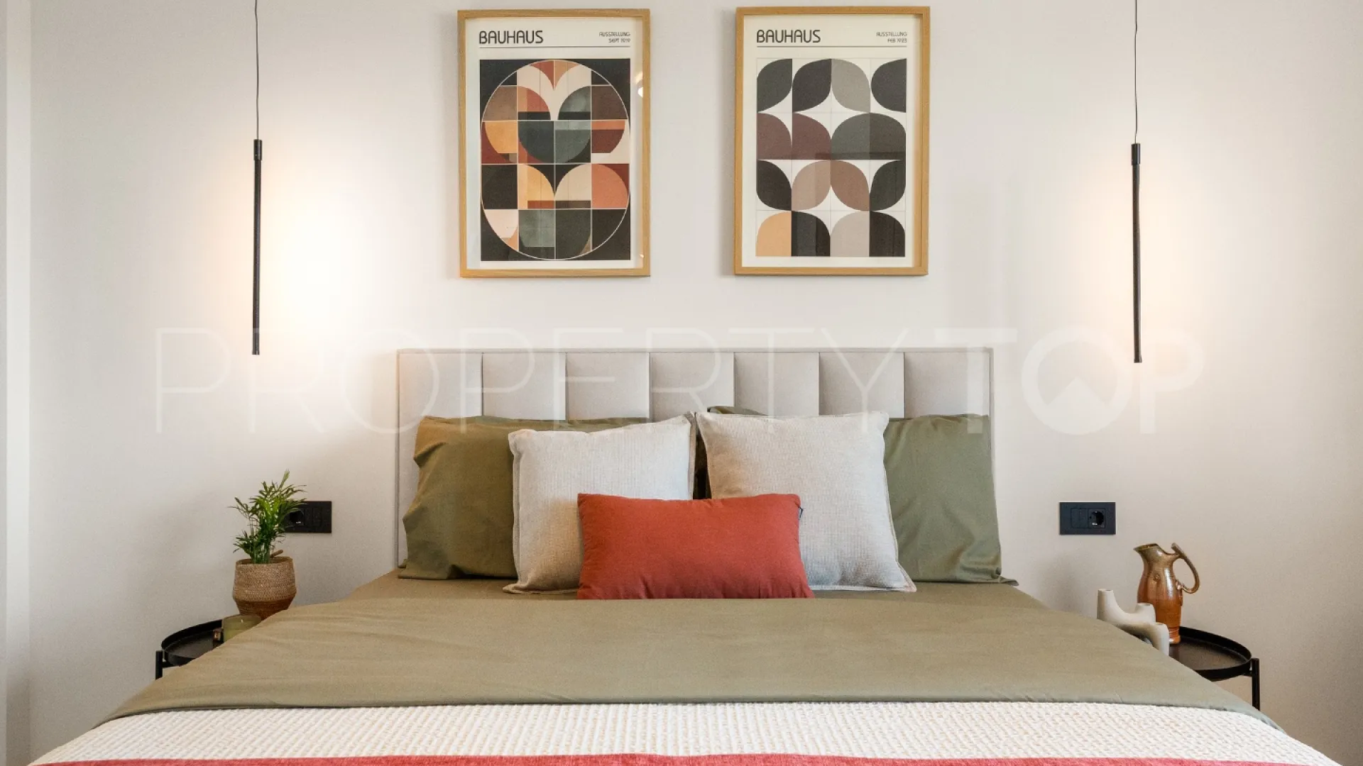 Nueva Andalucia apartment for sale