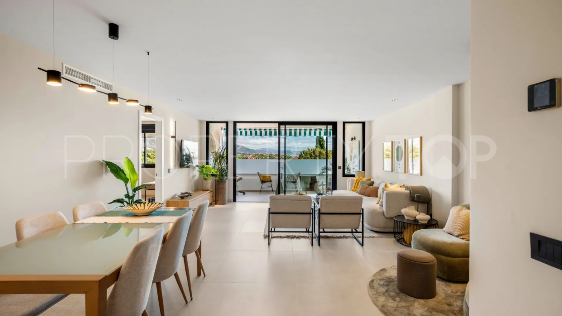 Nueva Andalucia apartment for sale