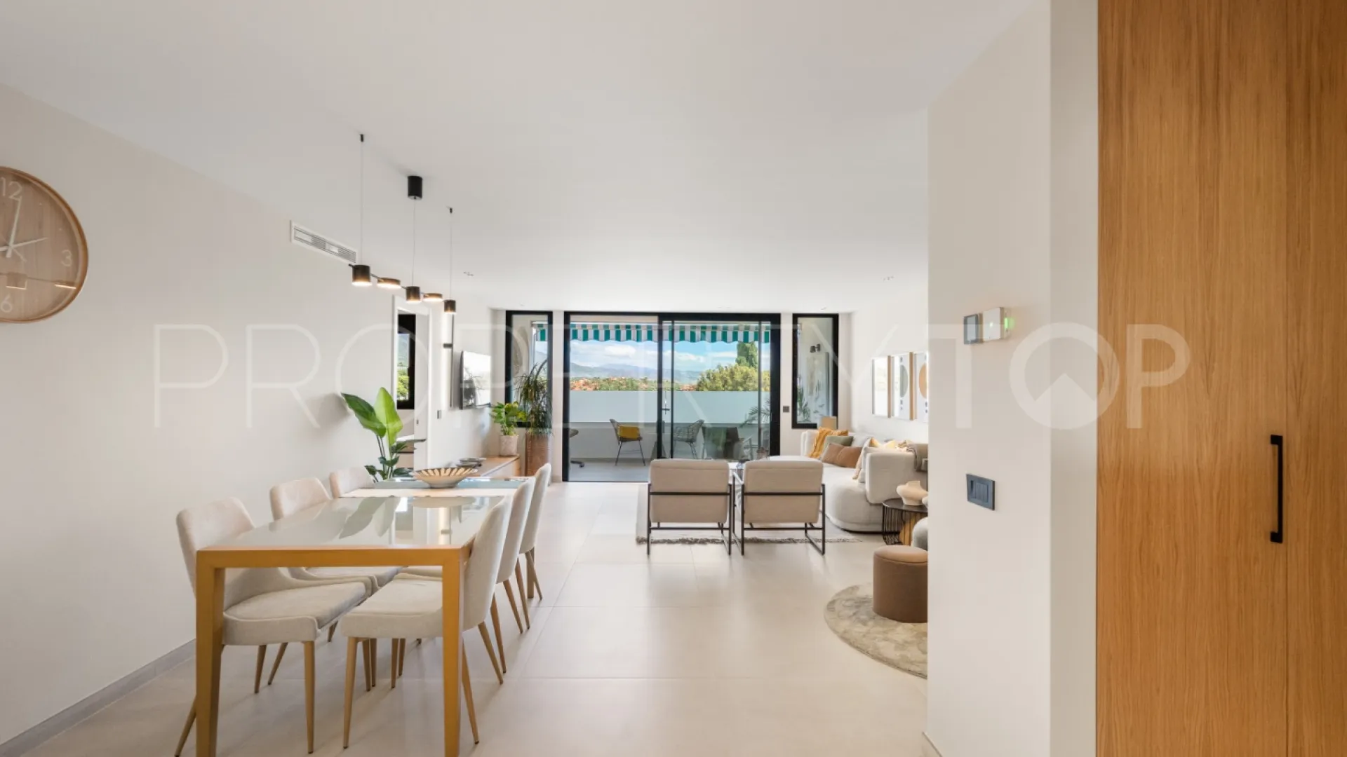 Nueva Andalucia apartment for sale