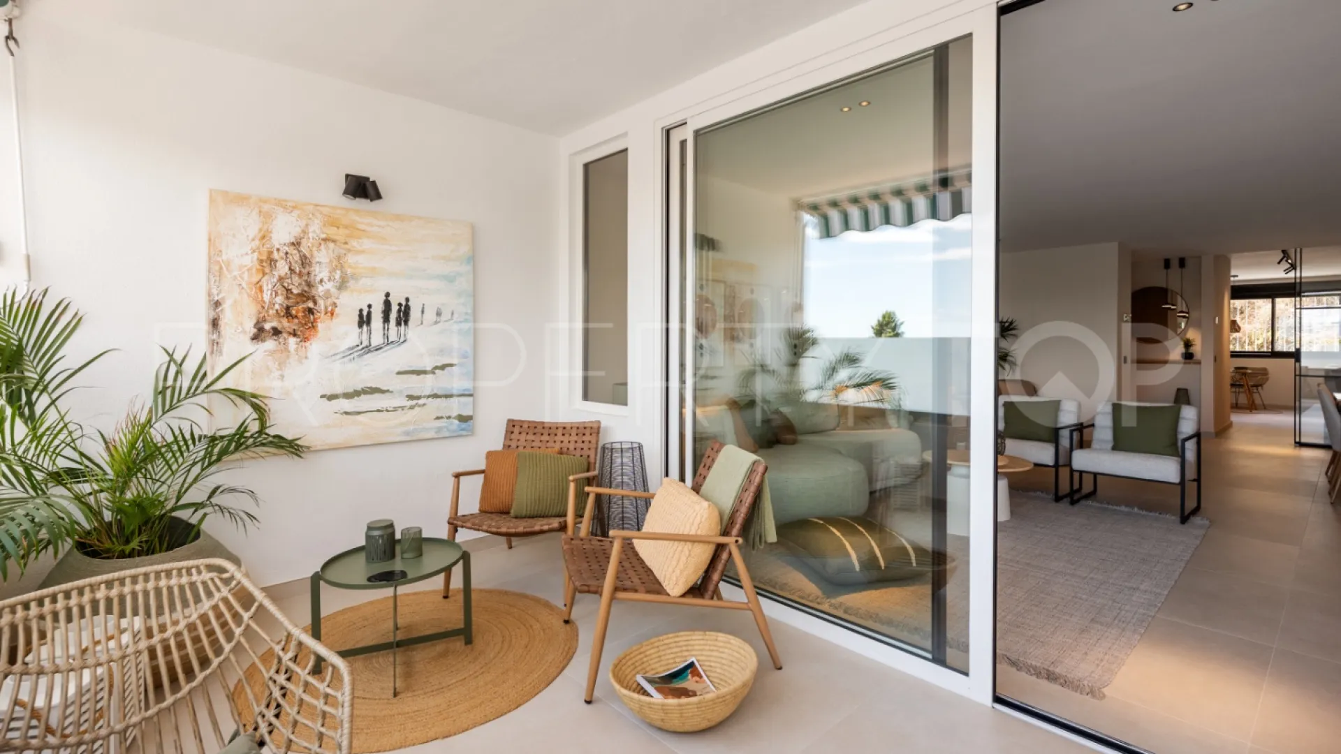 Nueva Andalucia apartment for sale
