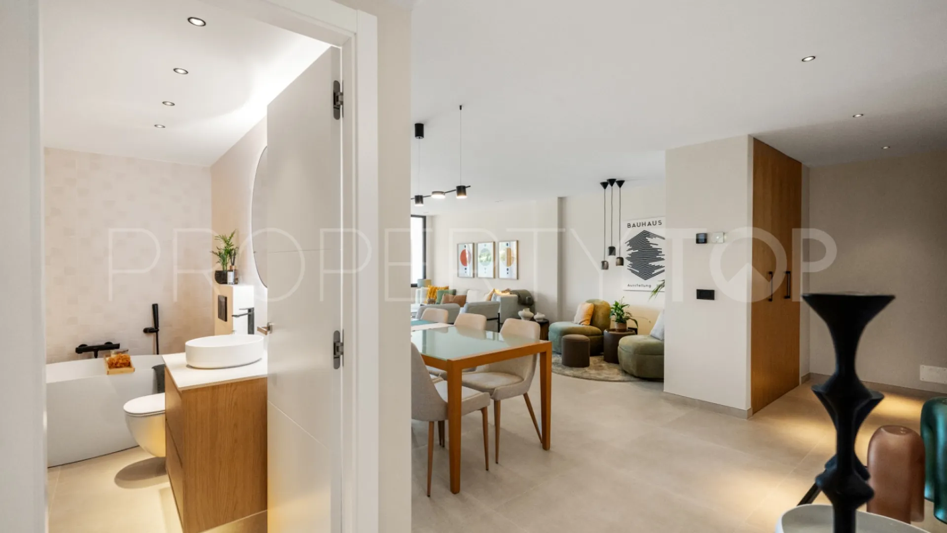 Nueva Andalucia apartment for sale