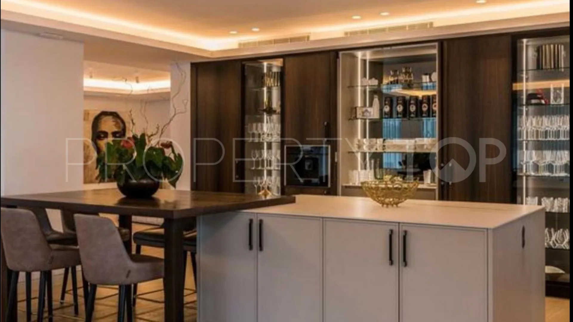 Buy apartment with 2 bedrooms in Palo Alto