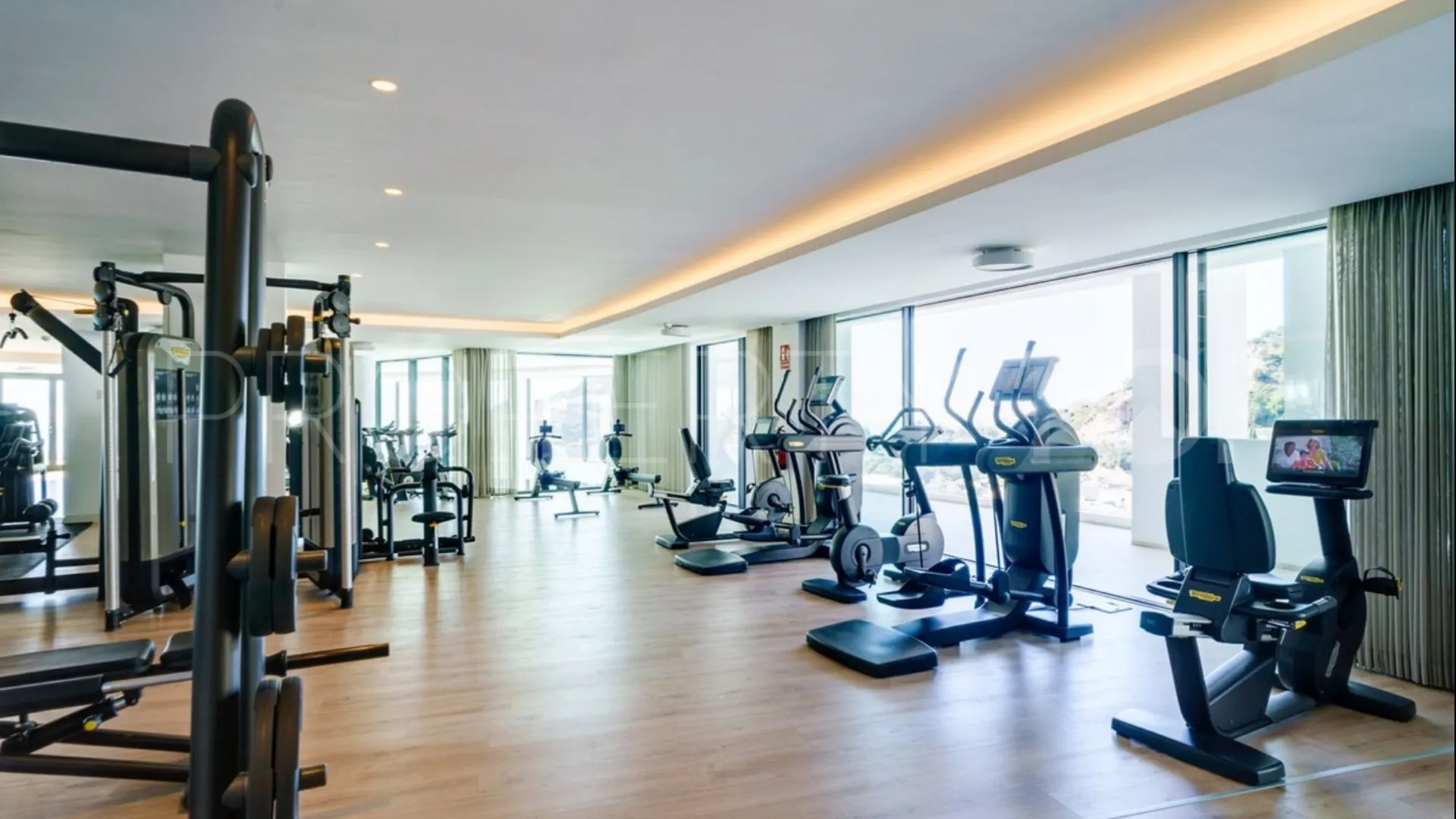 Buy apartment with 2 bedrooms in Palo Alto