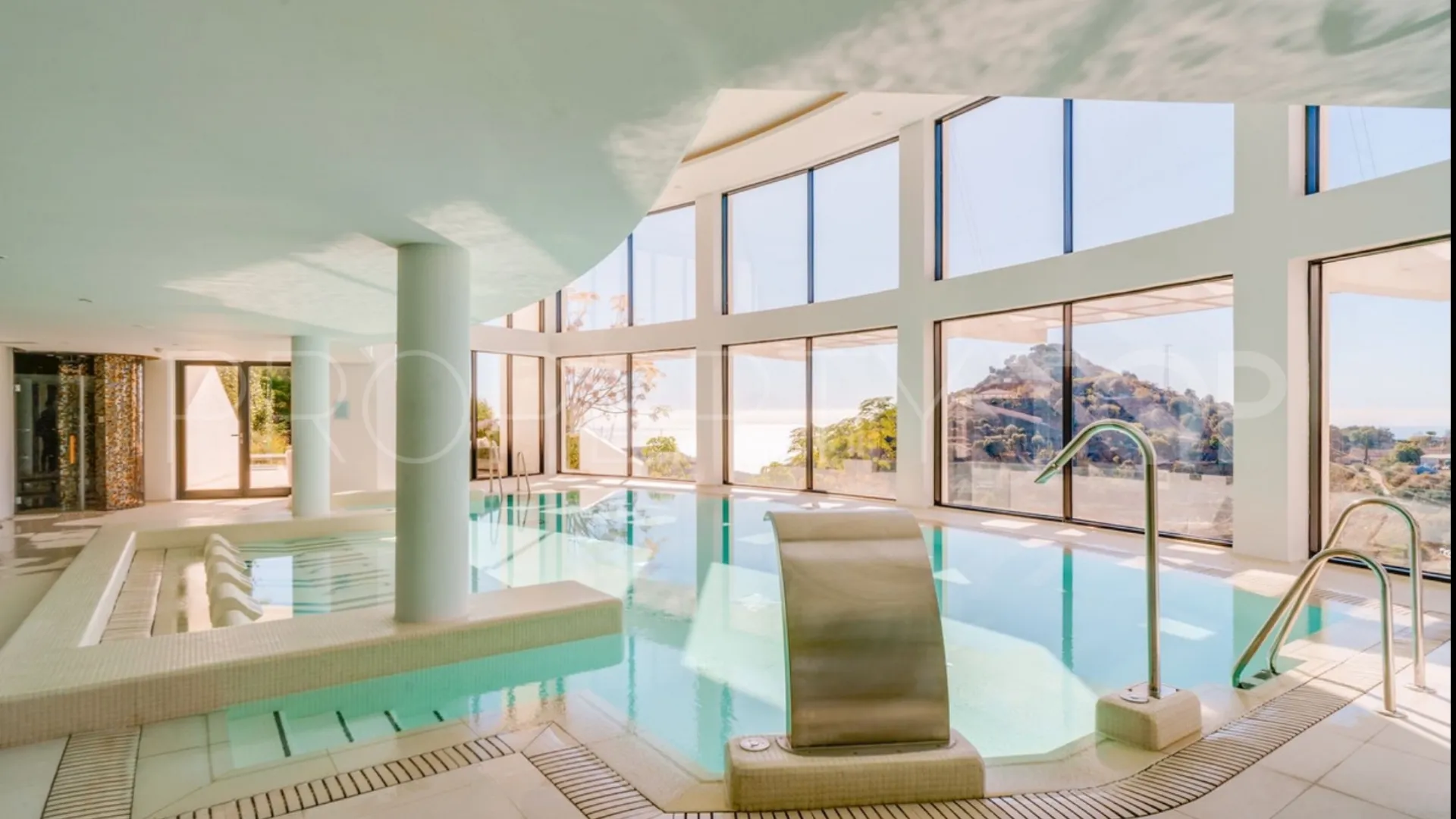 Buy apartment with 2 bedrooms in Palo Alto