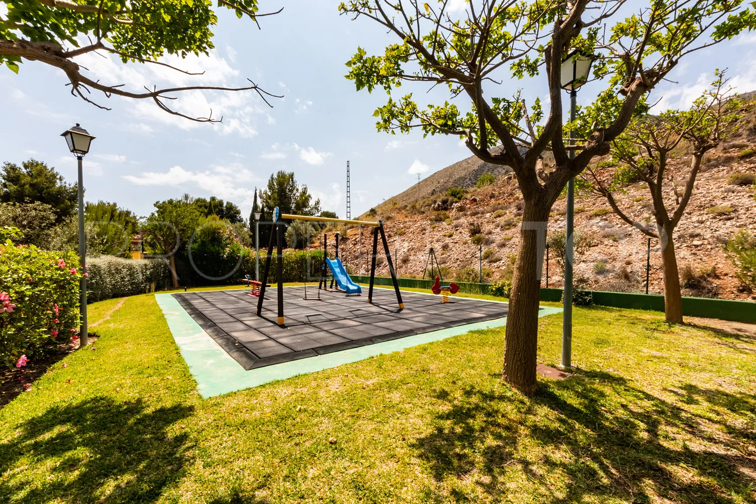 For sale 2 bedrooms apartment in Benalmadena Pueblo