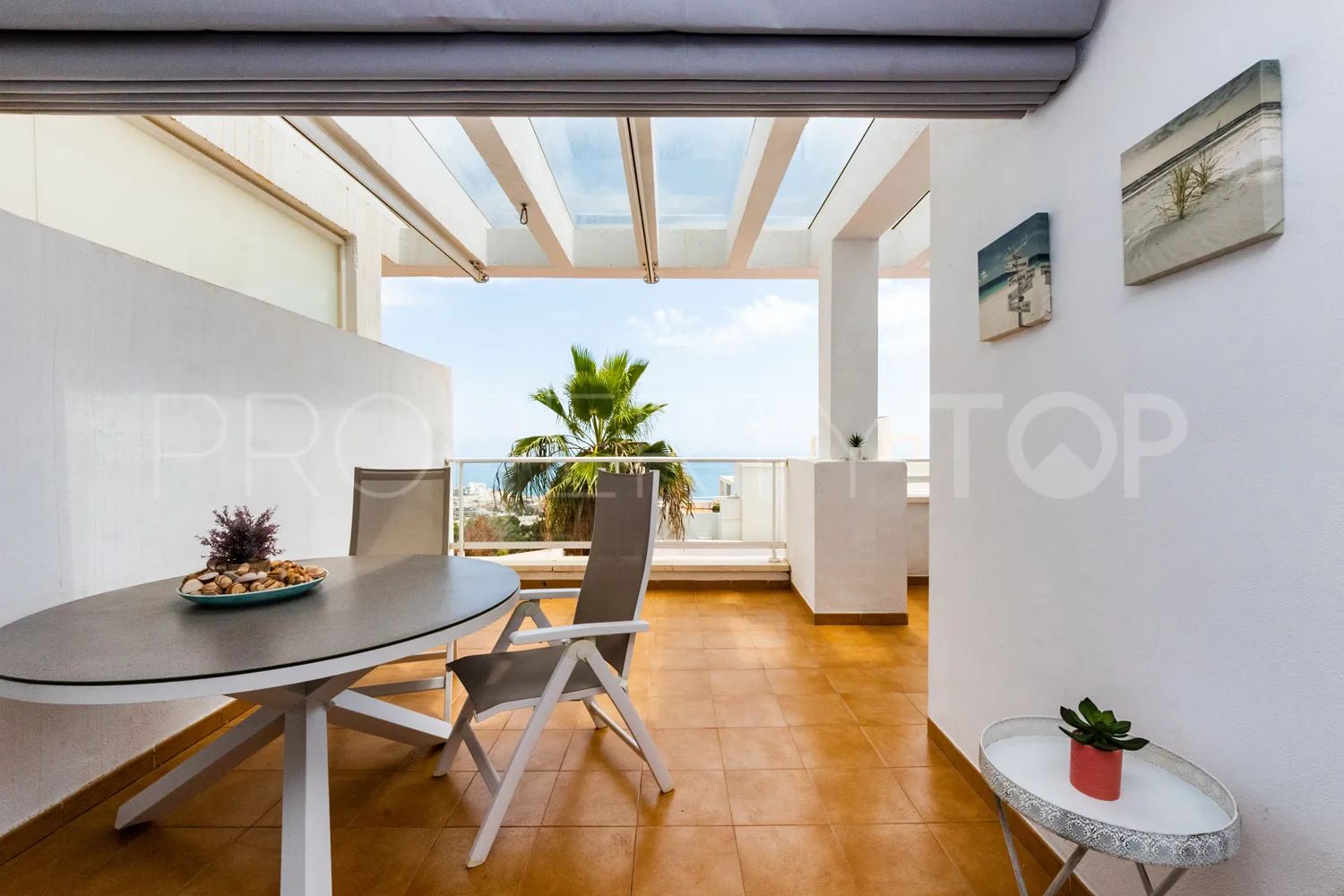 For sale 2 bedrooms apartment in Benalmadena Pueblo