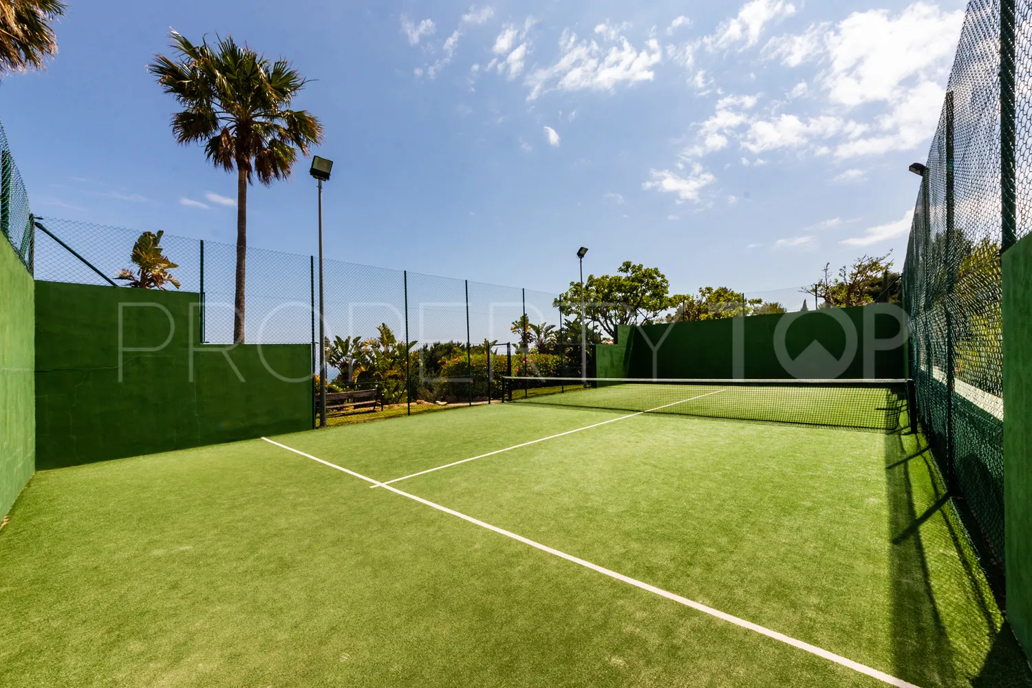 For sale 2 bedrooms apartment in Benalmadena Pueblo