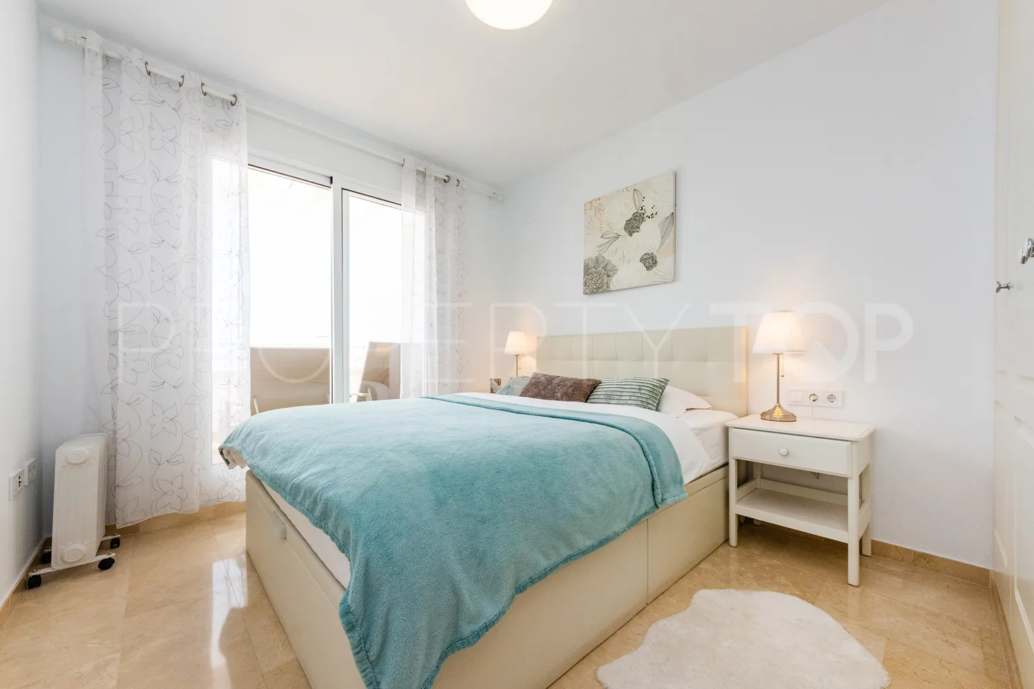 For sale 2 bedrooms apartment in Benalmadena Pueblo