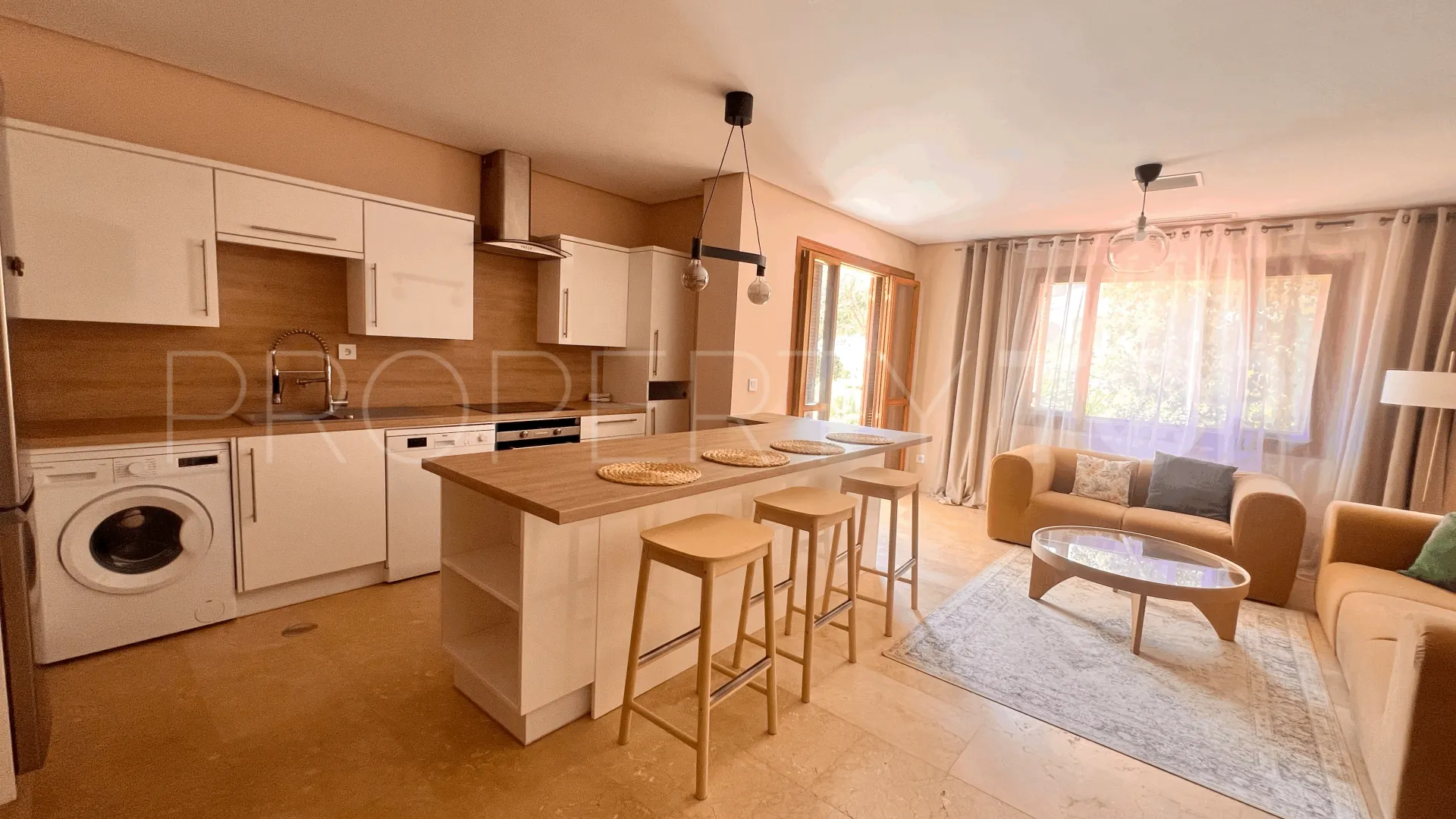 Nueva Andalucia ground floor apartment for sale