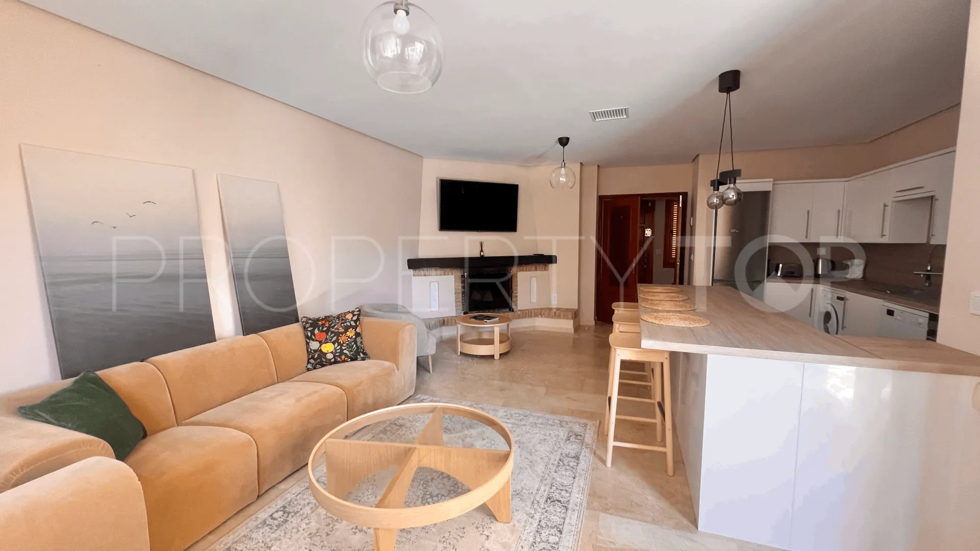 Nueva Andalucia ground floor apartment for sale